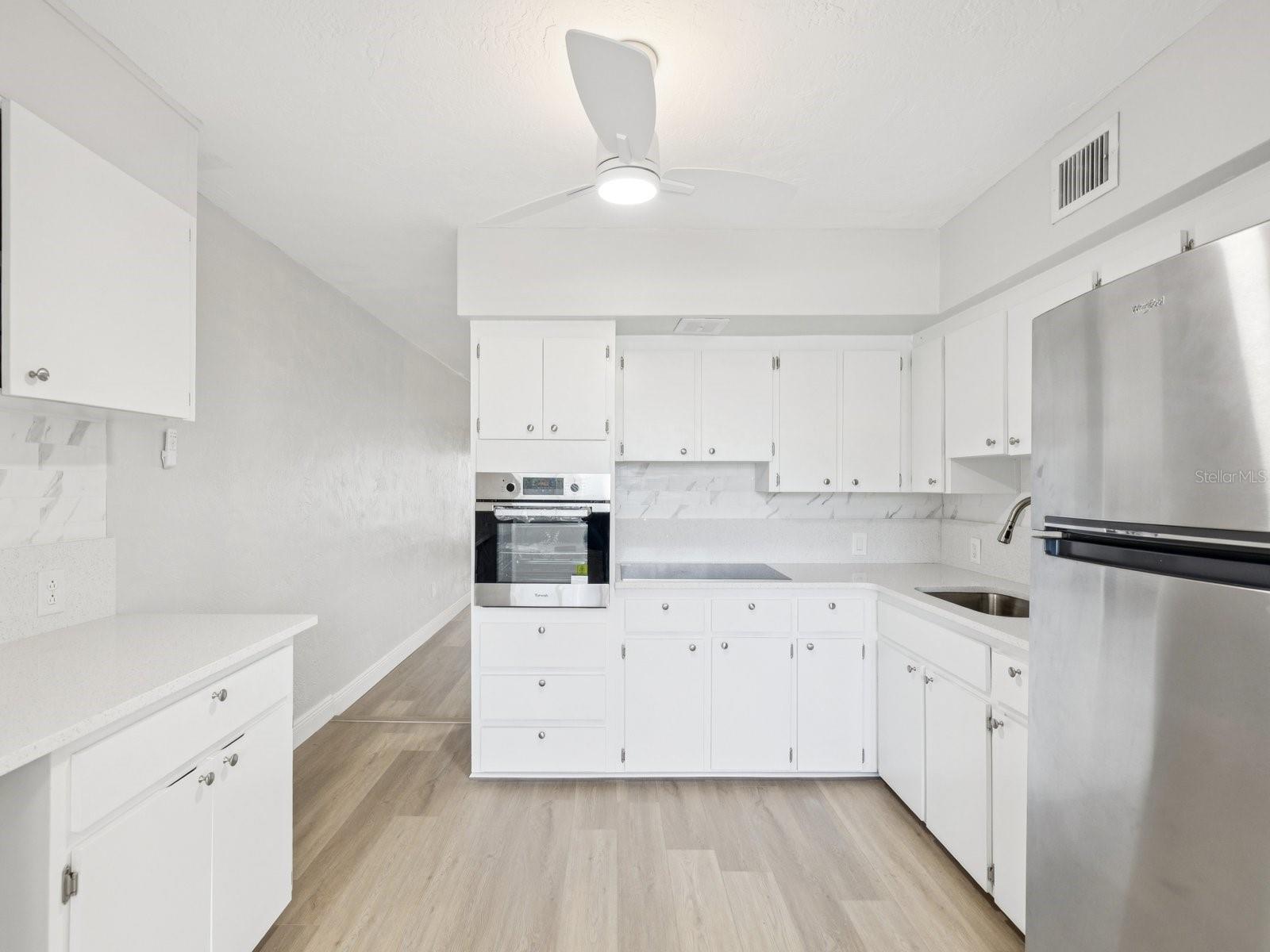 ON TOP OF THE WORLD - Residential Lease