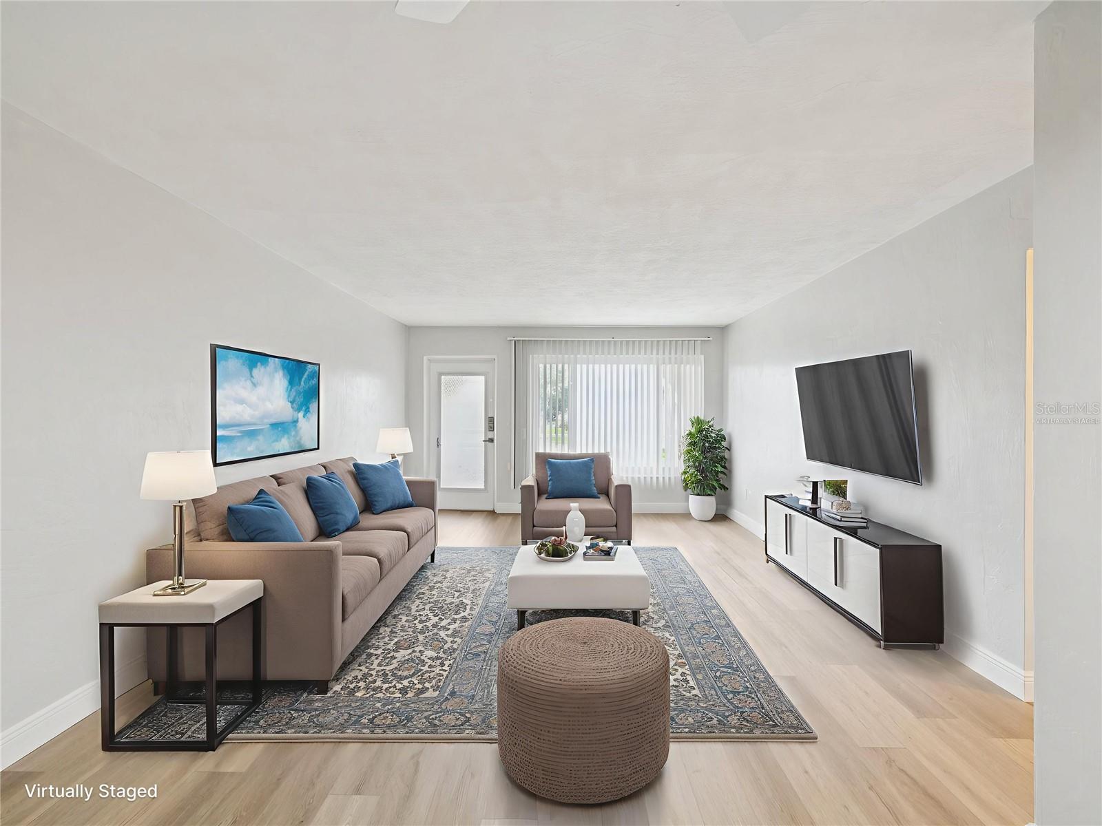 ON TOP OF THE WORLD - Residential Lease