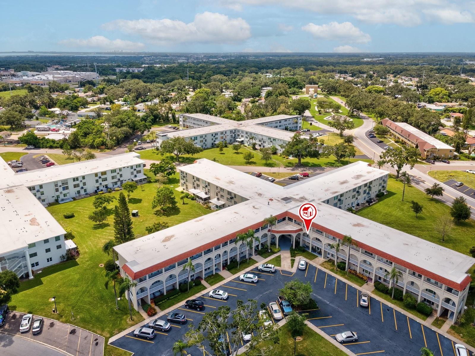 ON TOP OF THE WORLD - Residential Lease