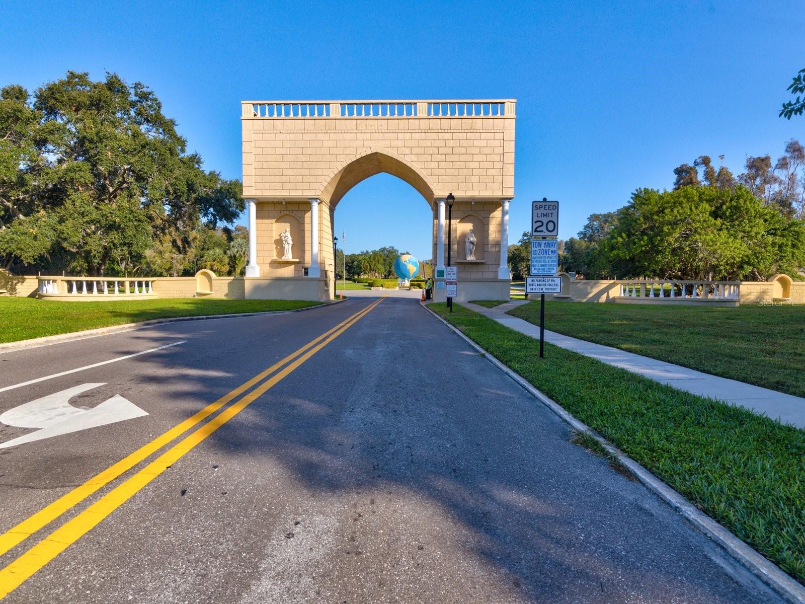 ON TOP OF THE WORLD - Residential Lease