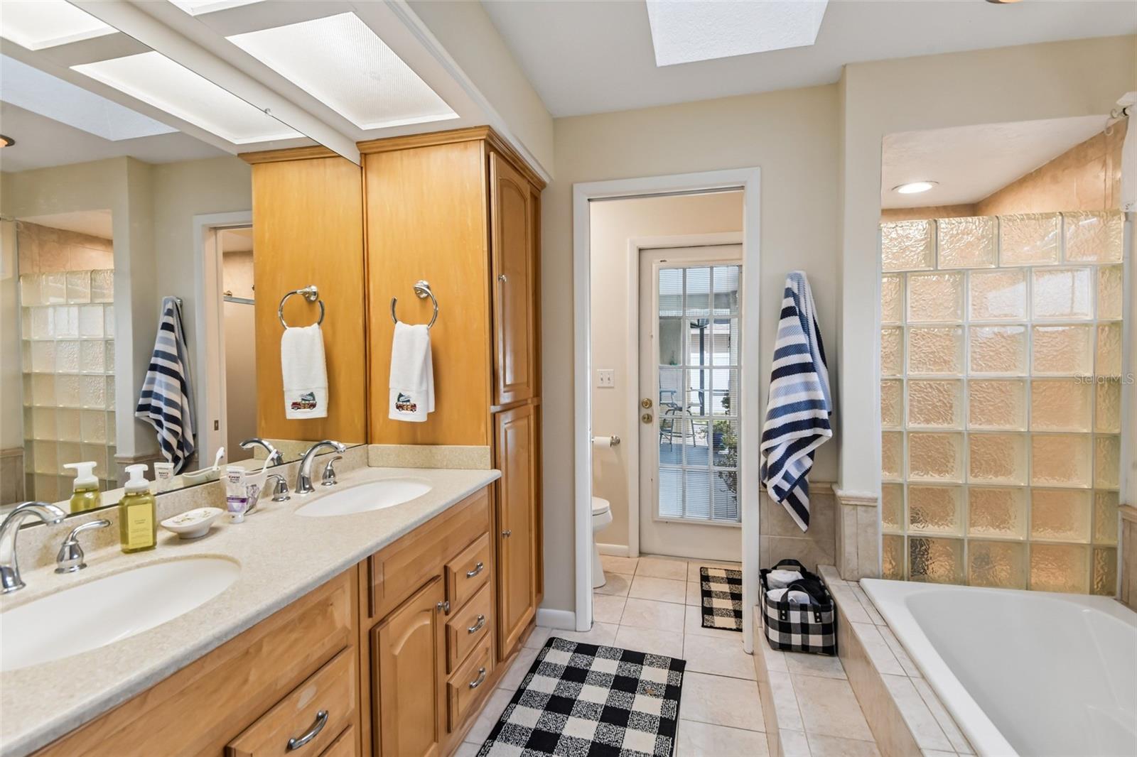 SHADOW PINES ESTATES - Residential