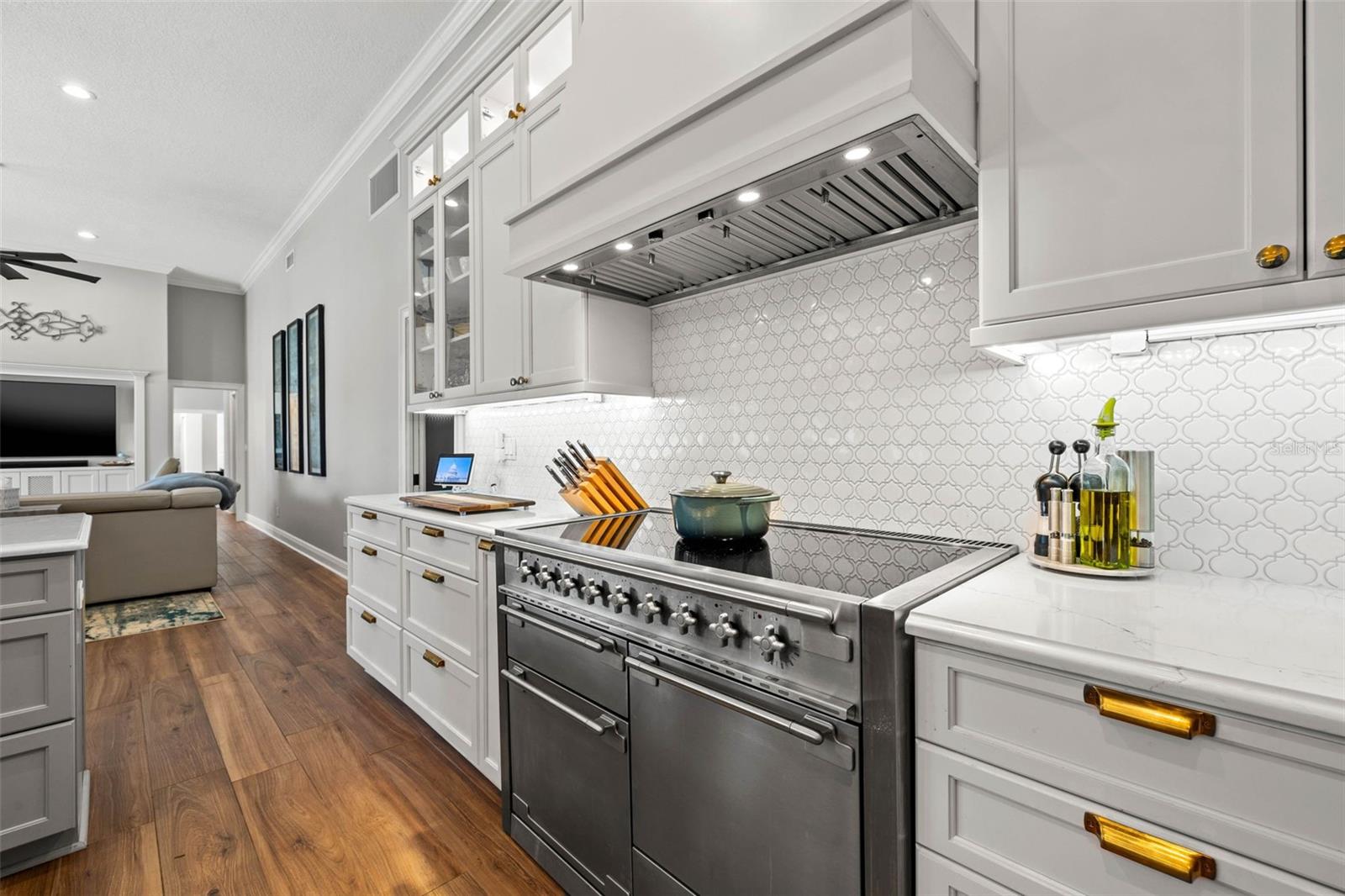 PLACIDO BAYOU - Residential