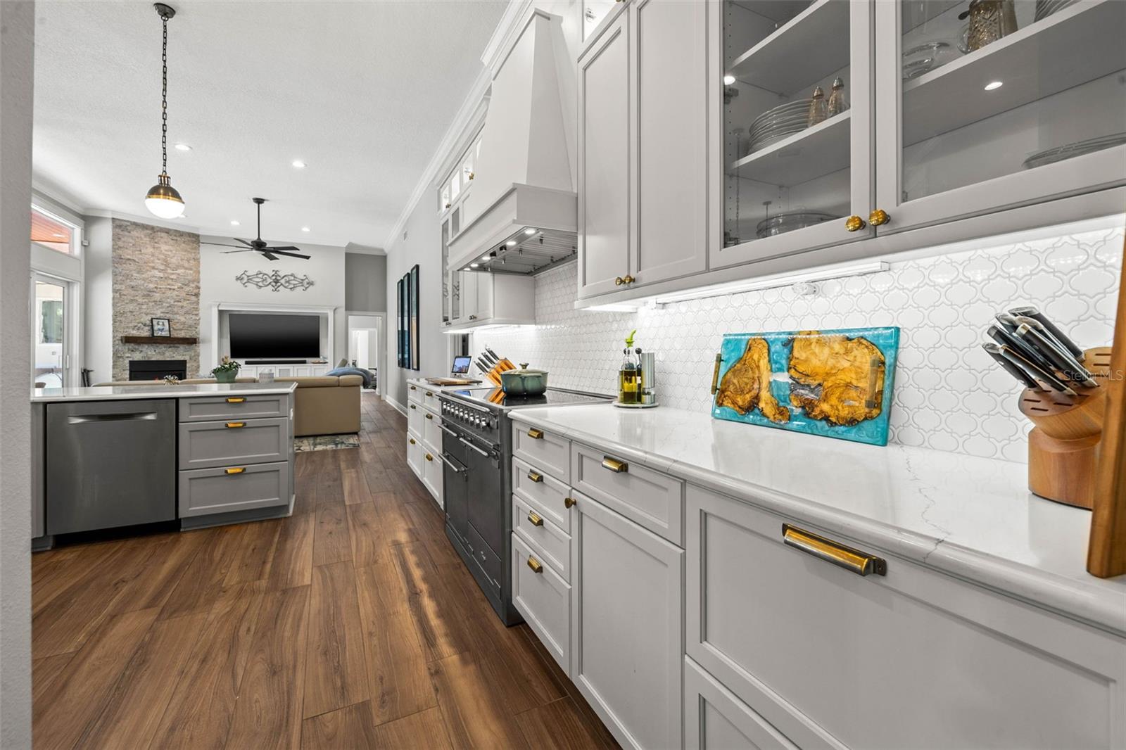 PLACIDO BAYOU - Residential