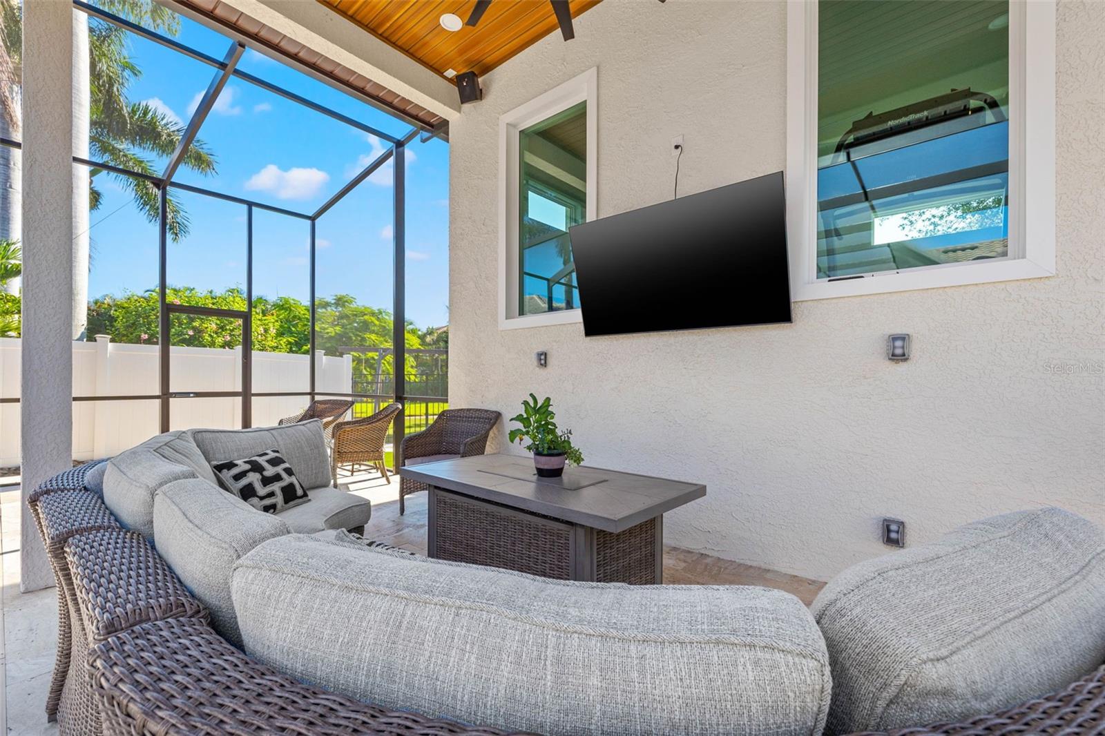 PLACIDO BAYOU - Residential