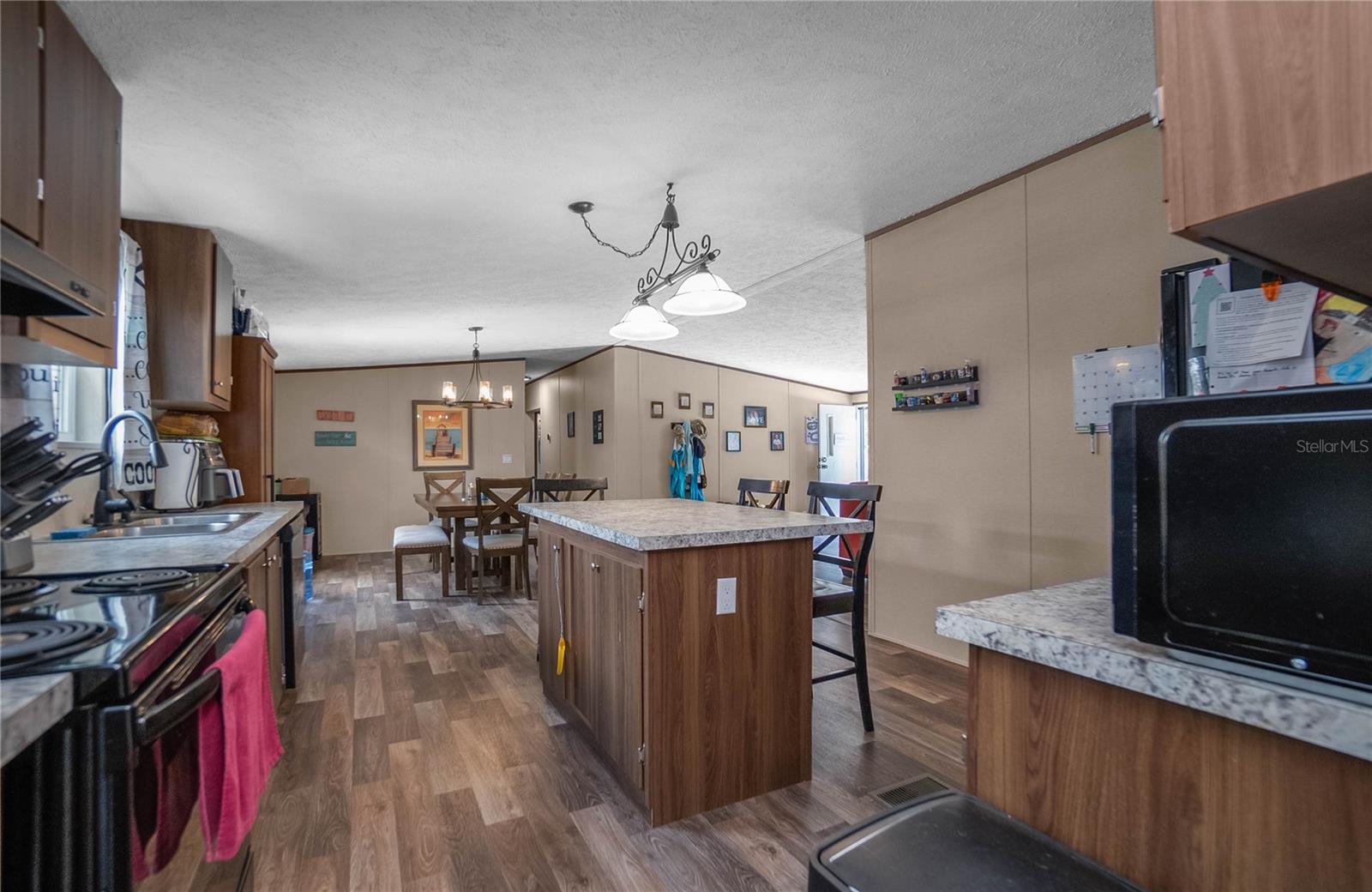 RIVER OAKS UNREC - Residential