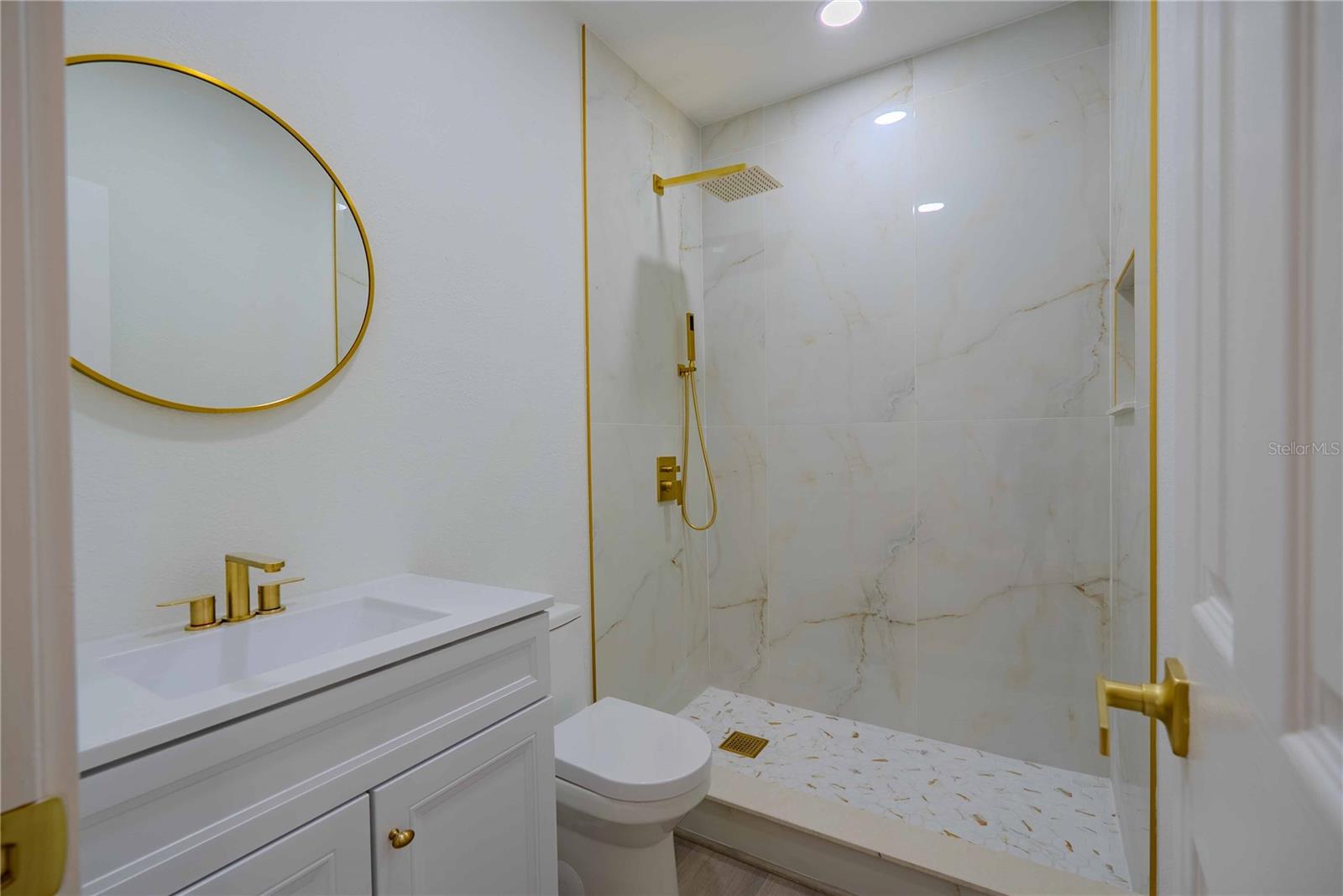 CARROLL CITY CENTER - Residential