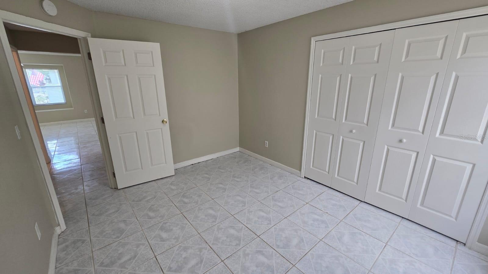 1416 SILVERTHORN DRIVE