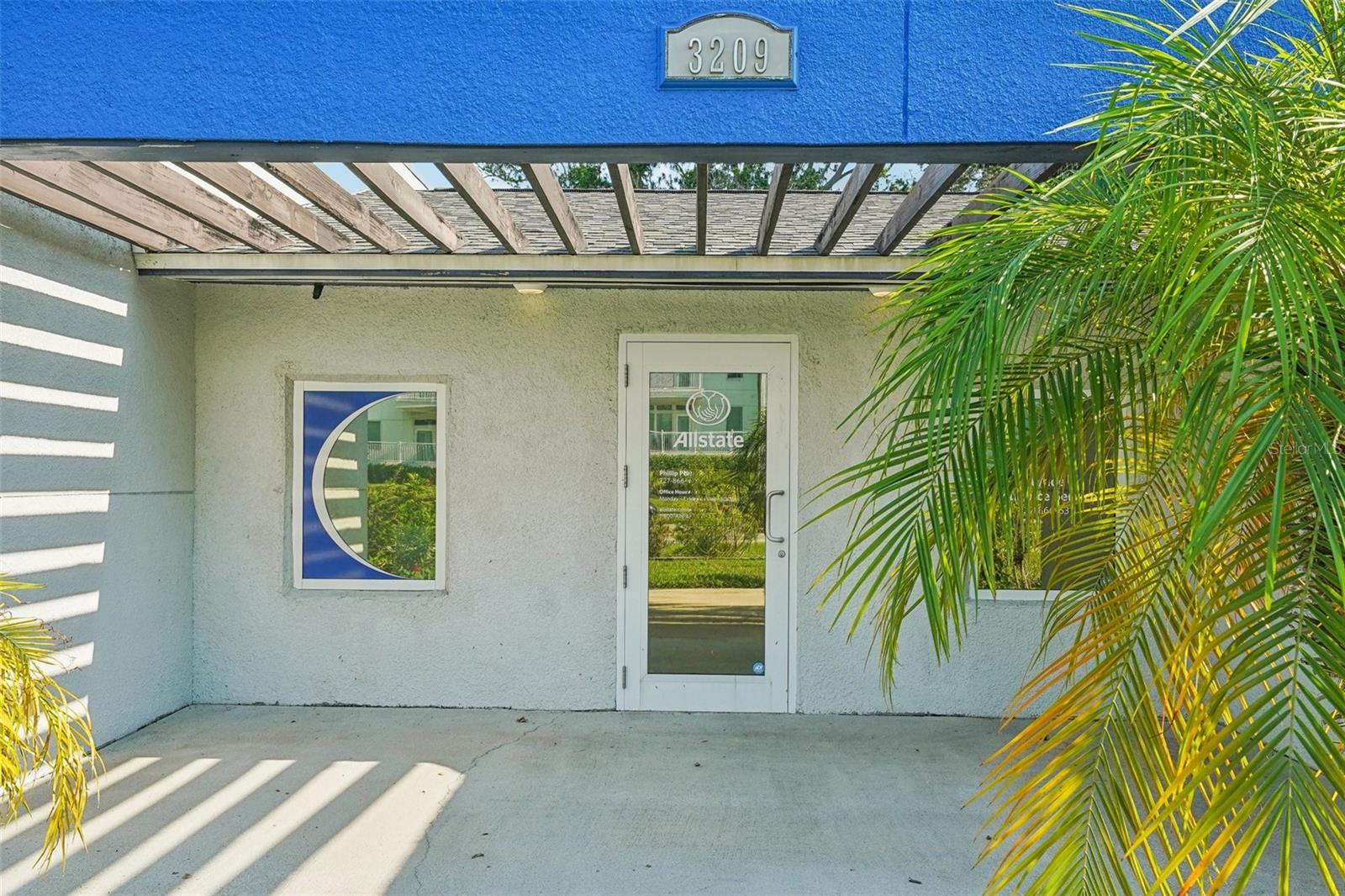 BEAUCLAIRE VILLAS - Commercial Sale