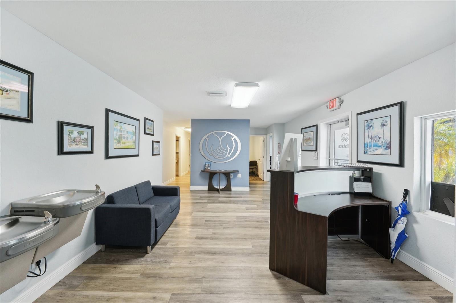 BEAUCLAIRE VILLAS - Commercial Sale