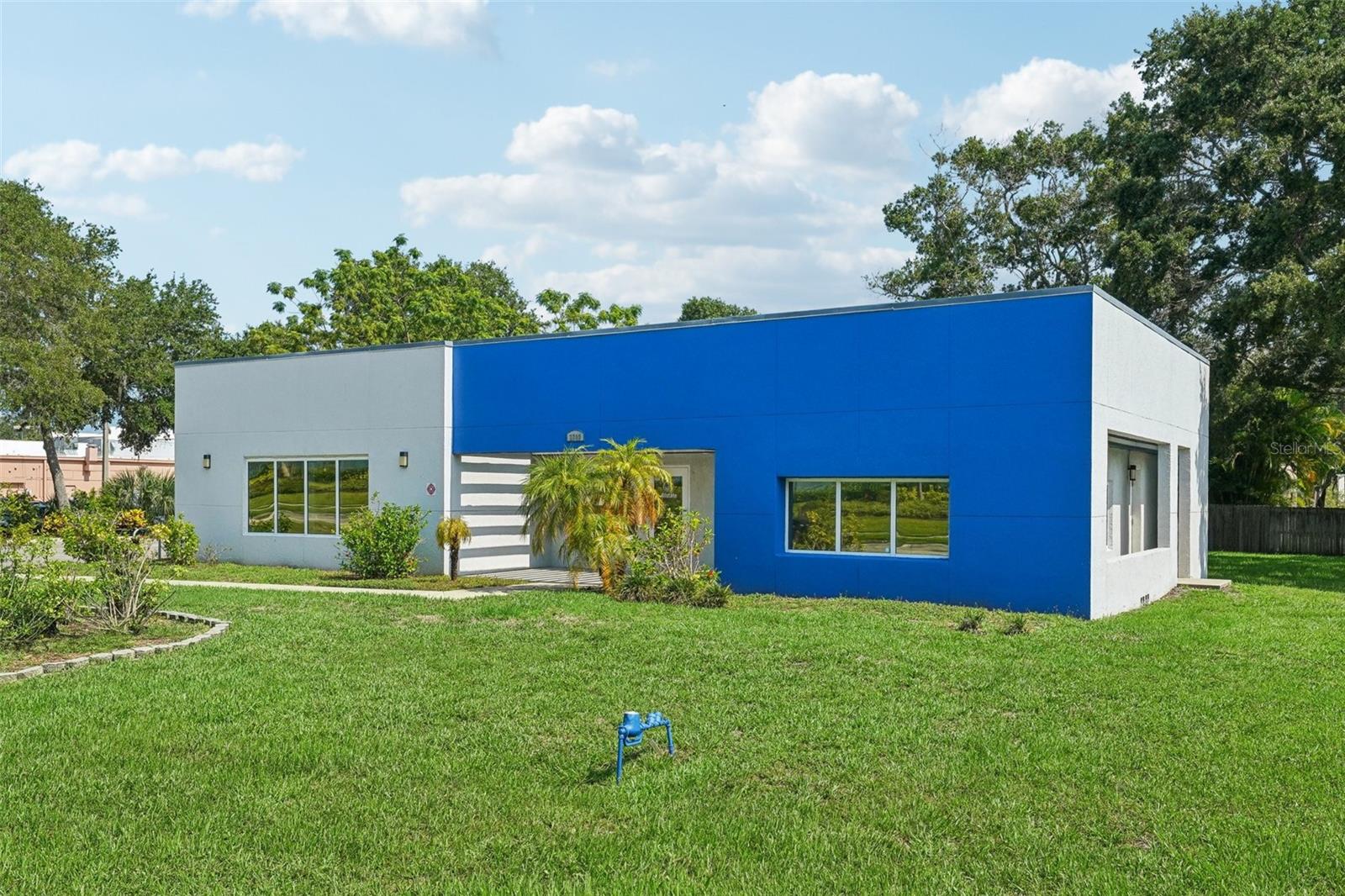 BEAUCLAIRE VILLAS - Commercial Sale