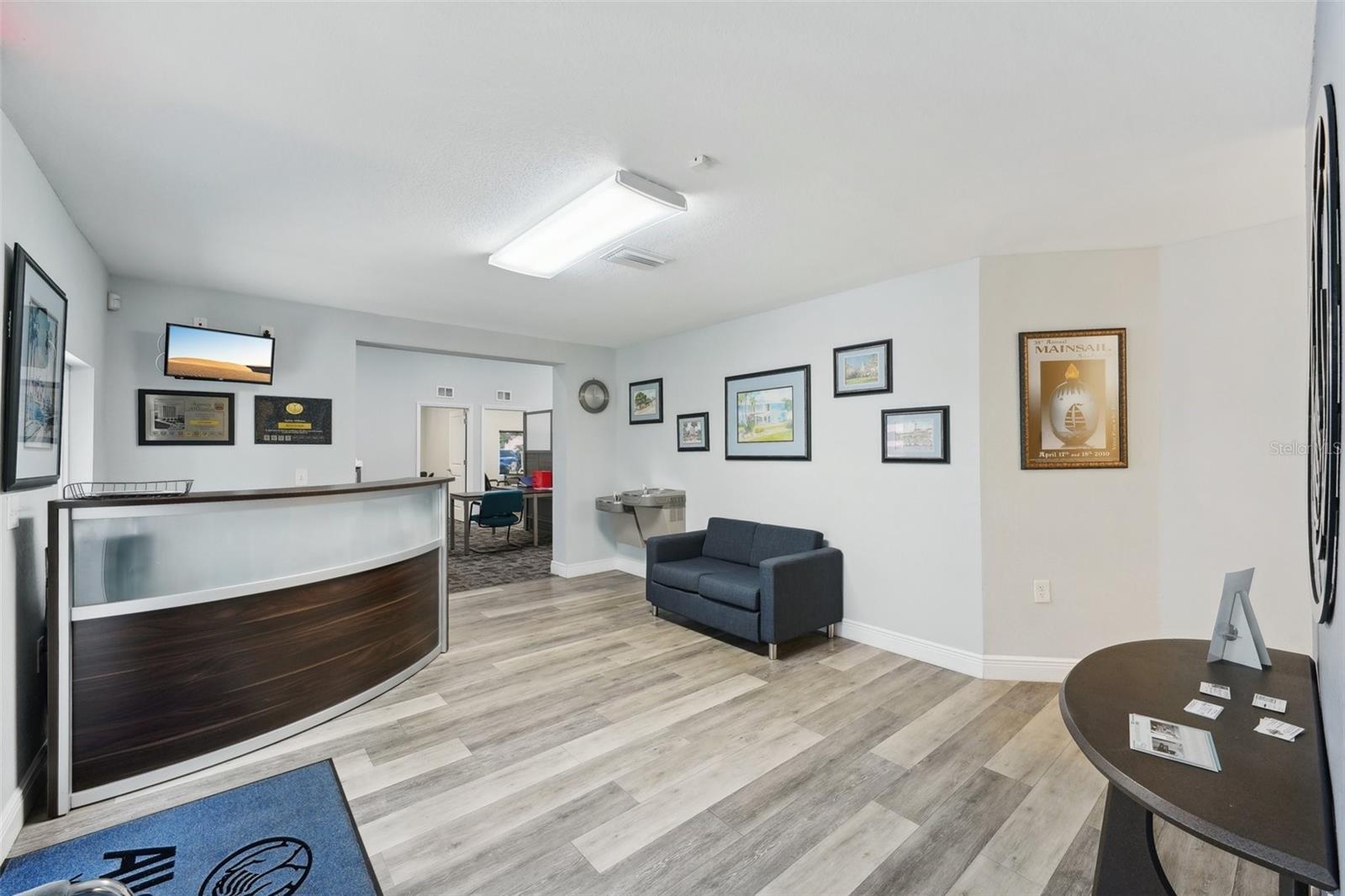 BEAUCLAIRE VILLAS - Commercial Sale