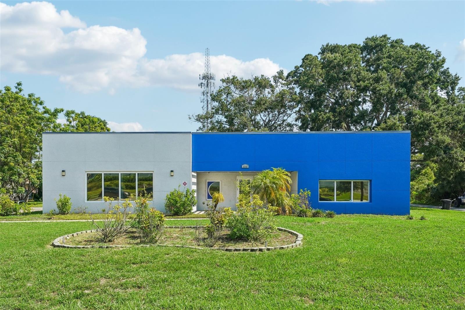 BEAUCLAIRE VILLAS - Commercial Sale