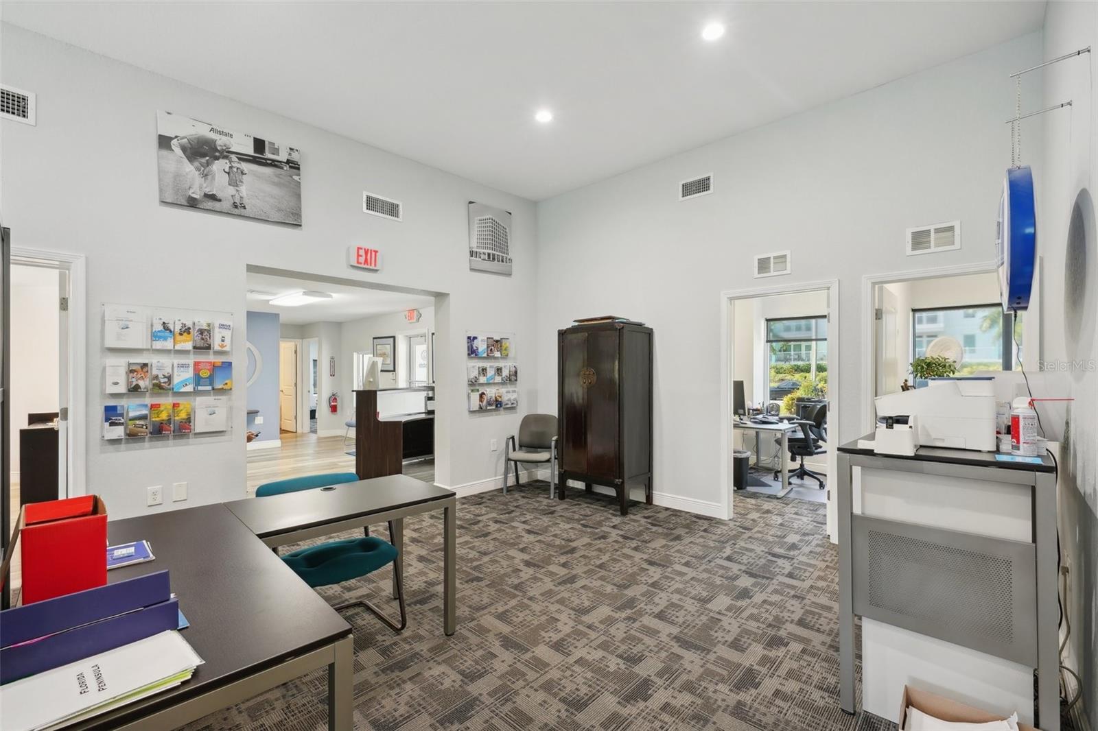 BEAUCLAIRE VILLAS - Commercial Sale