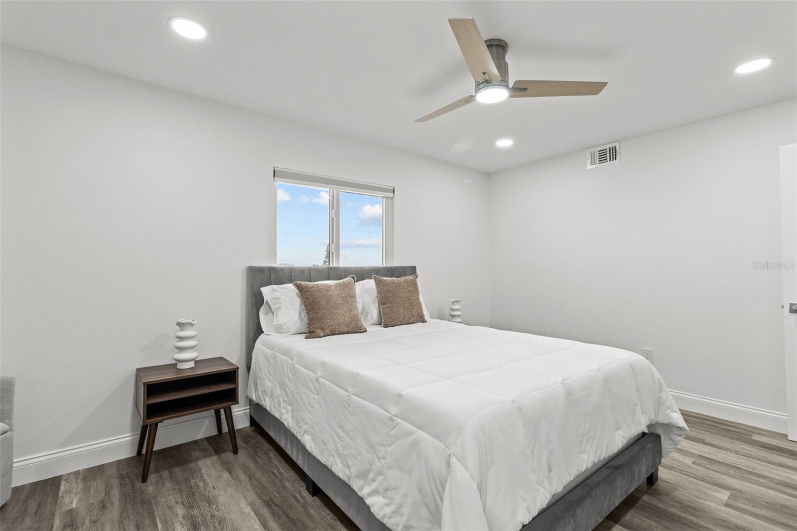 OCEAN SANDS ONE CONDO - Residential