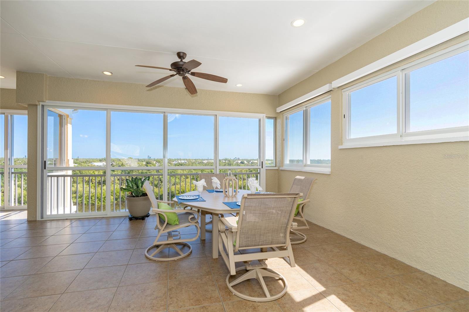 HAMMOCKS-VILLAS PH 01 - Residential