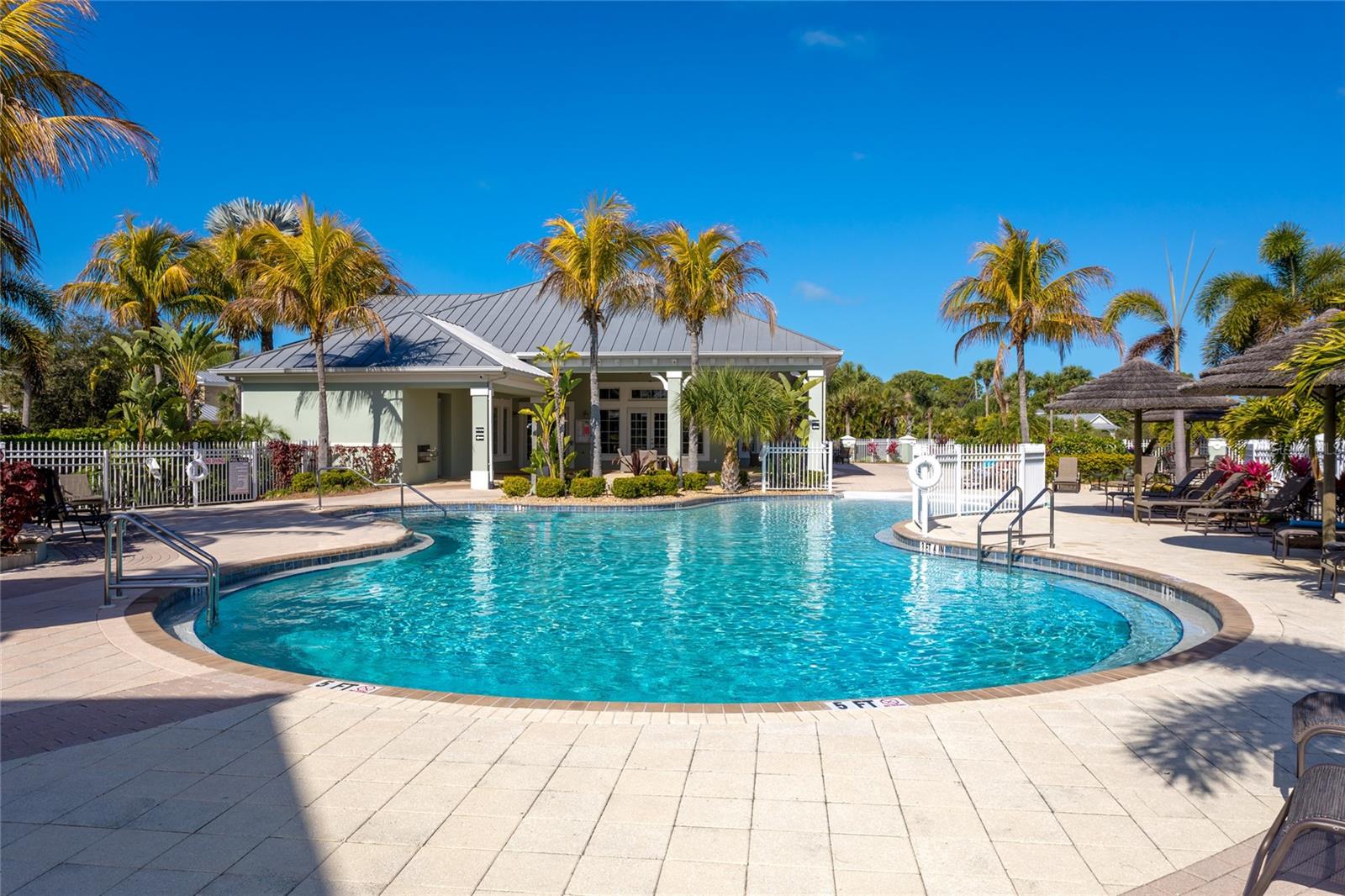 HAMMOCKS-VILLAS PH 01 - Residential