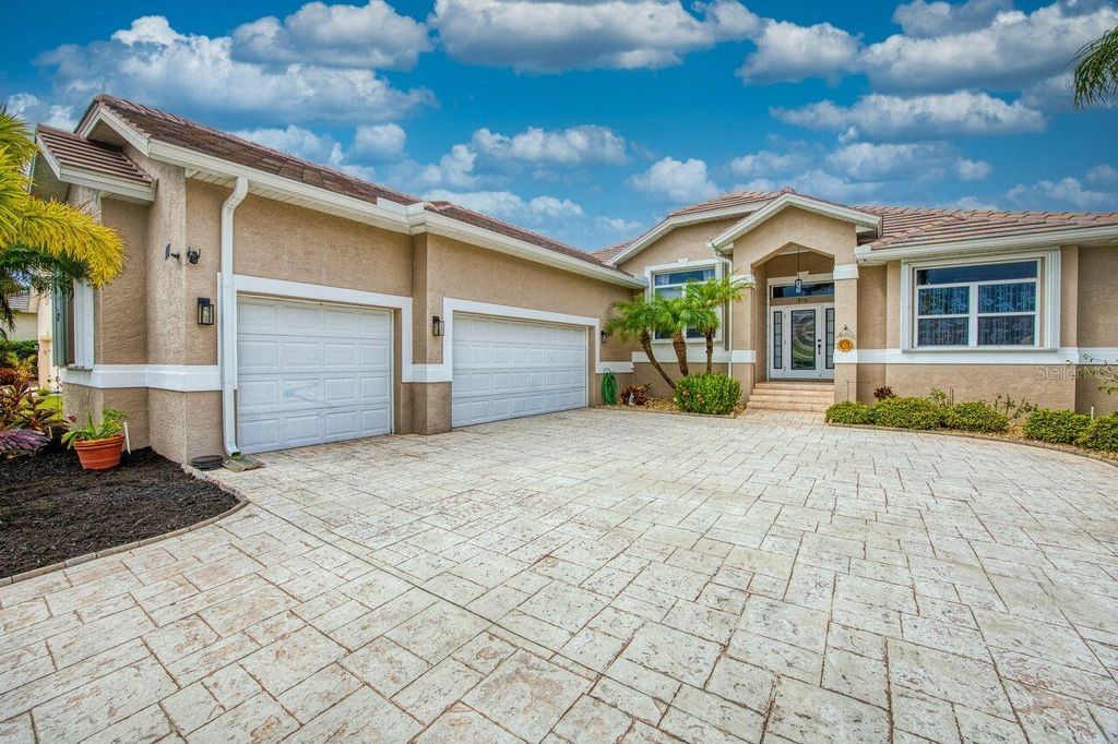 Photo of 8516 Southwind Bay Circle, Fort Myers, FL 33908 (MLS # A4667283)