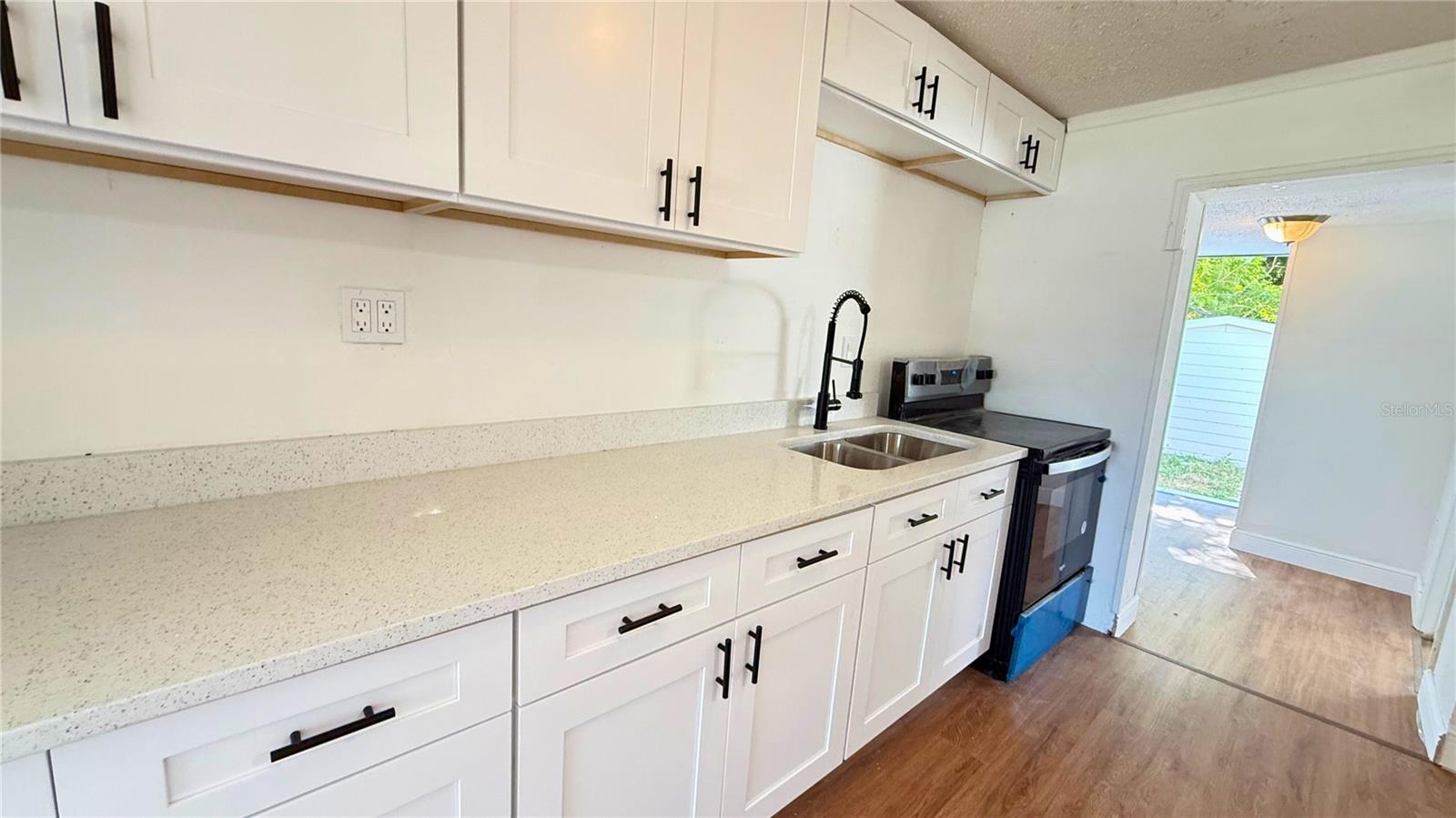 WEST BURNSIDE AT LEALMAN - Residential Lease