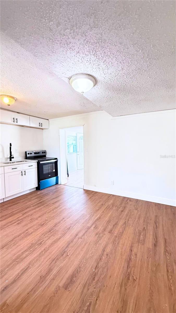 WEST BURNSIDE AT LEALMAN - Residential Lease