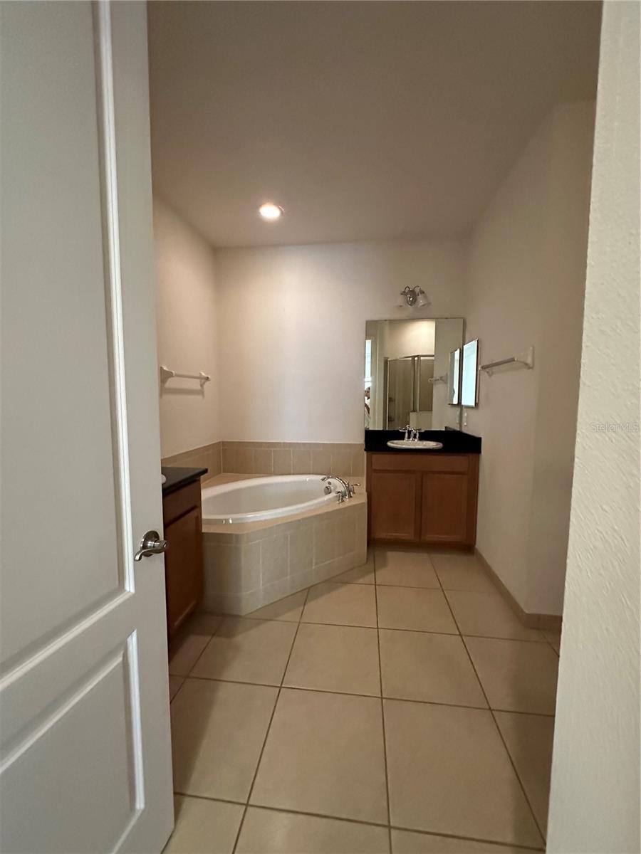 EAGLE CRK PH 1C VILLAGE E - Residential Lease