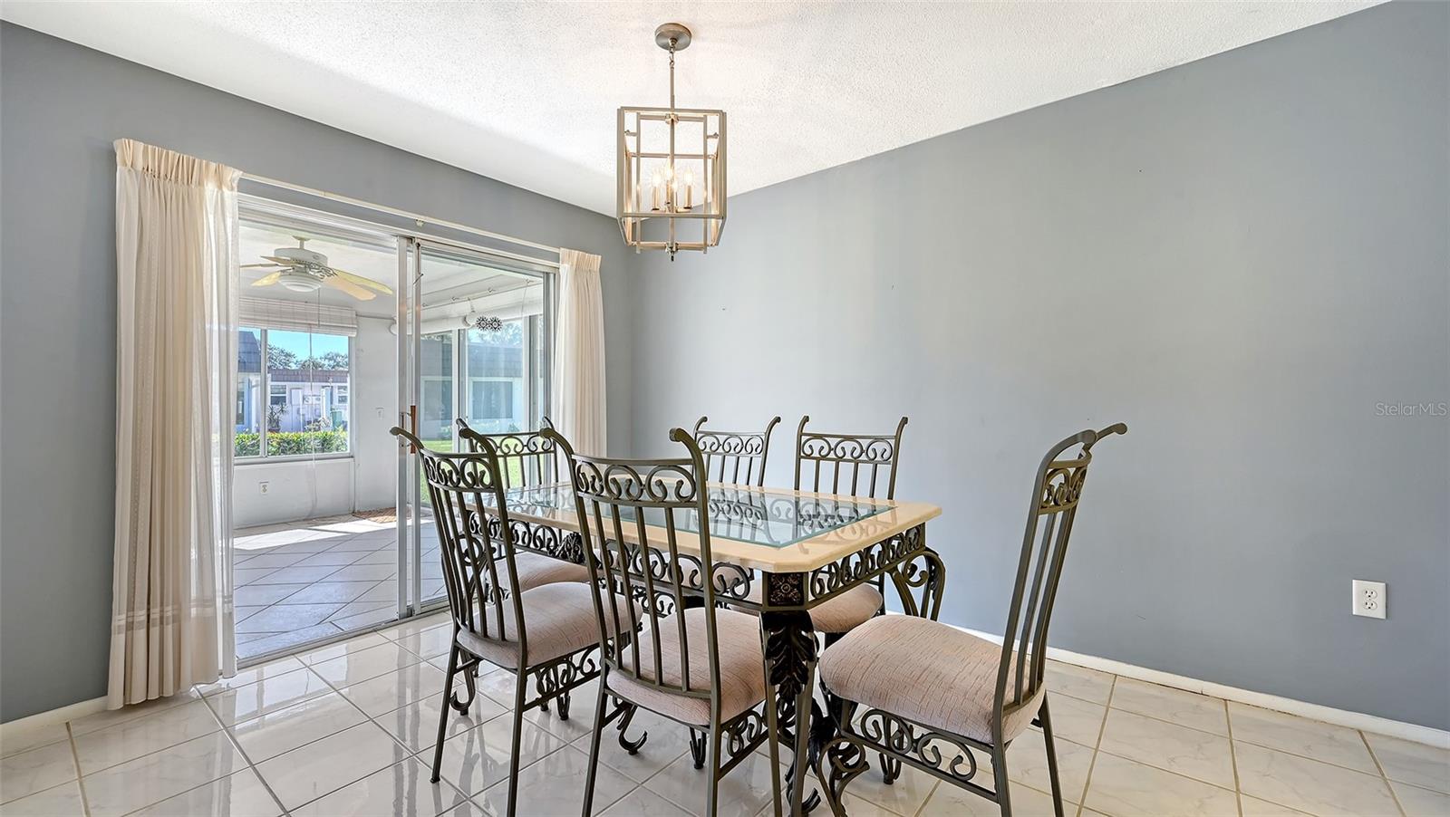 STRATHMORE RIVERSIDE I - Residential