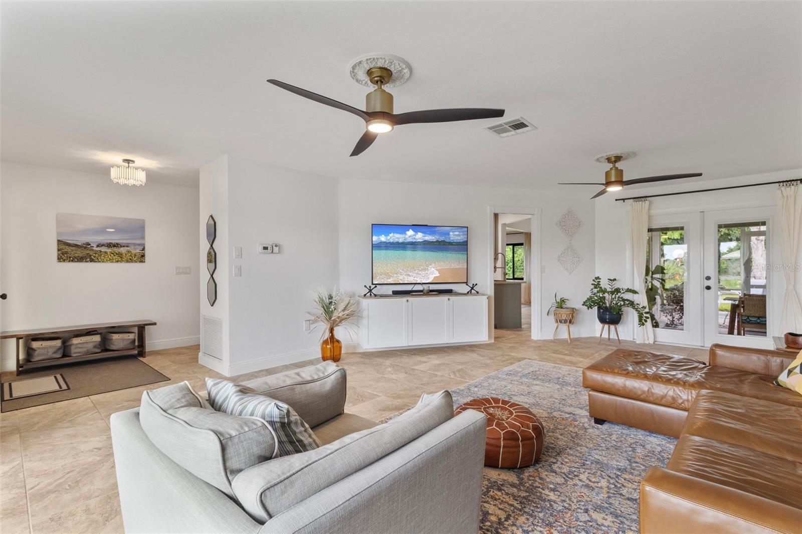 SORRENTO EAST - Residential