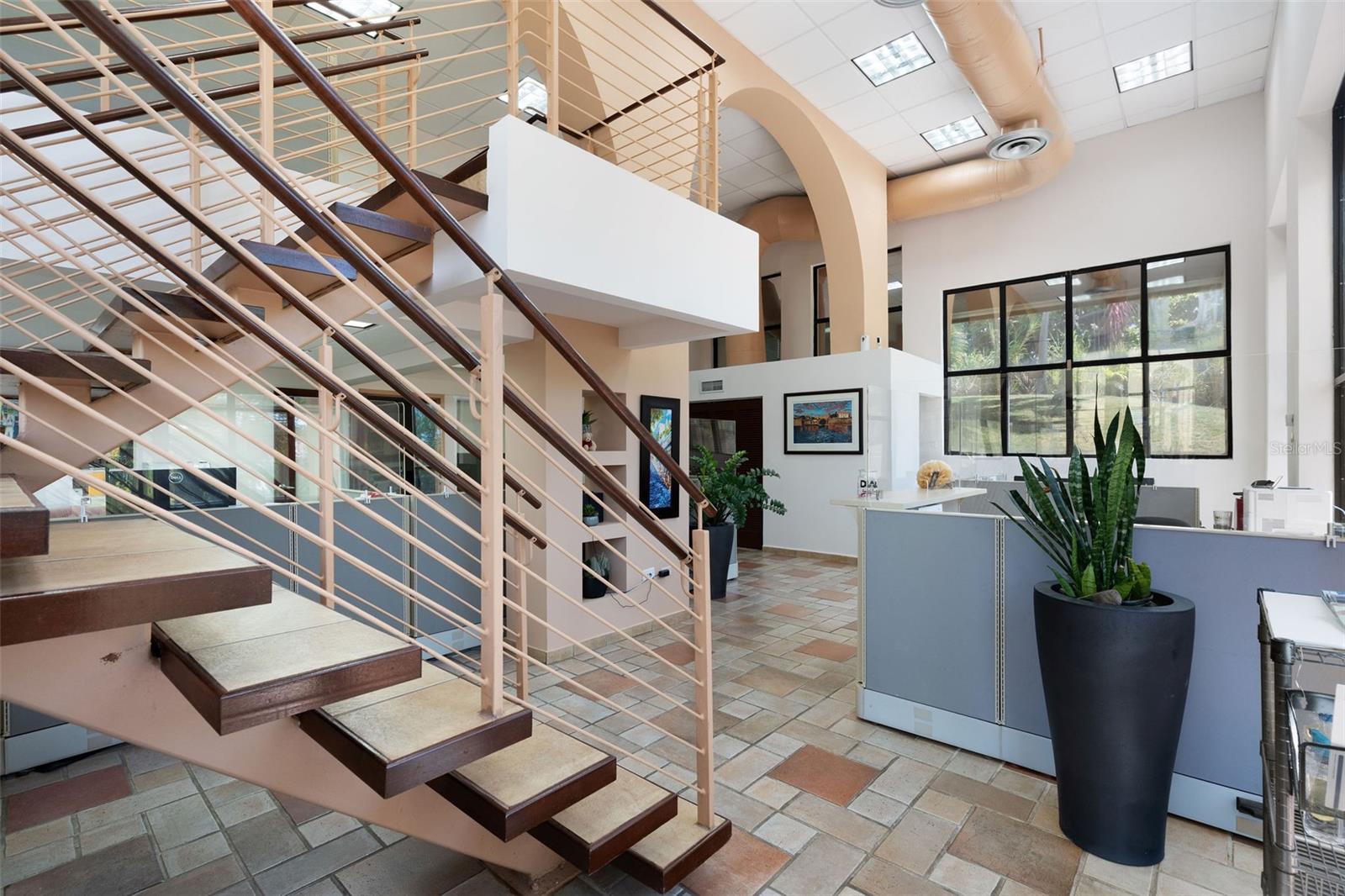 PALMANOVA PLAZA - Commercial Sale