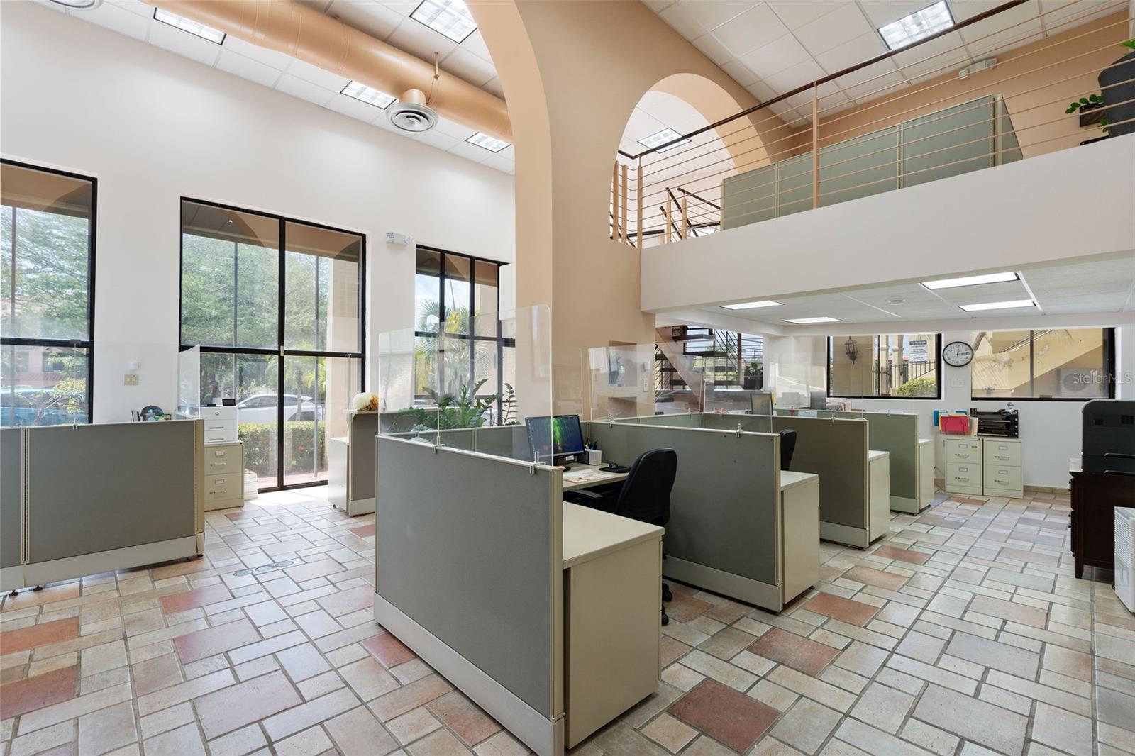 PALMANOVA PLAZA - Commercial Sale