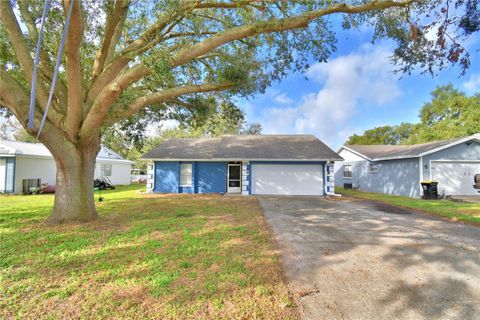 A home in LAKELAND