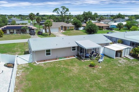 A home in PORT CHARLOTTE