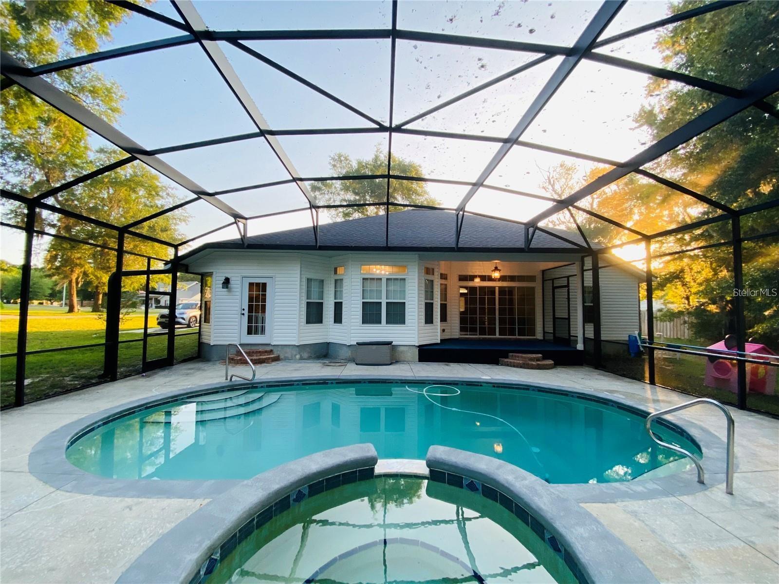 720 NW ZACK DRIVE