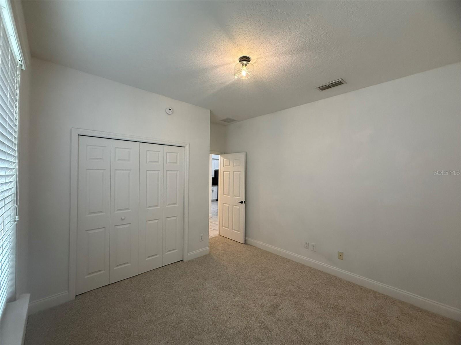 COUNTRY WALK/LK REGION - Residential