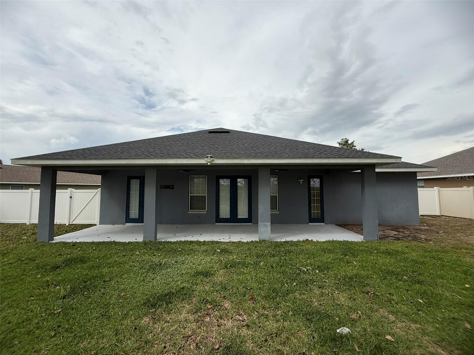 COUNTRY WALK/LK REGION - Residential