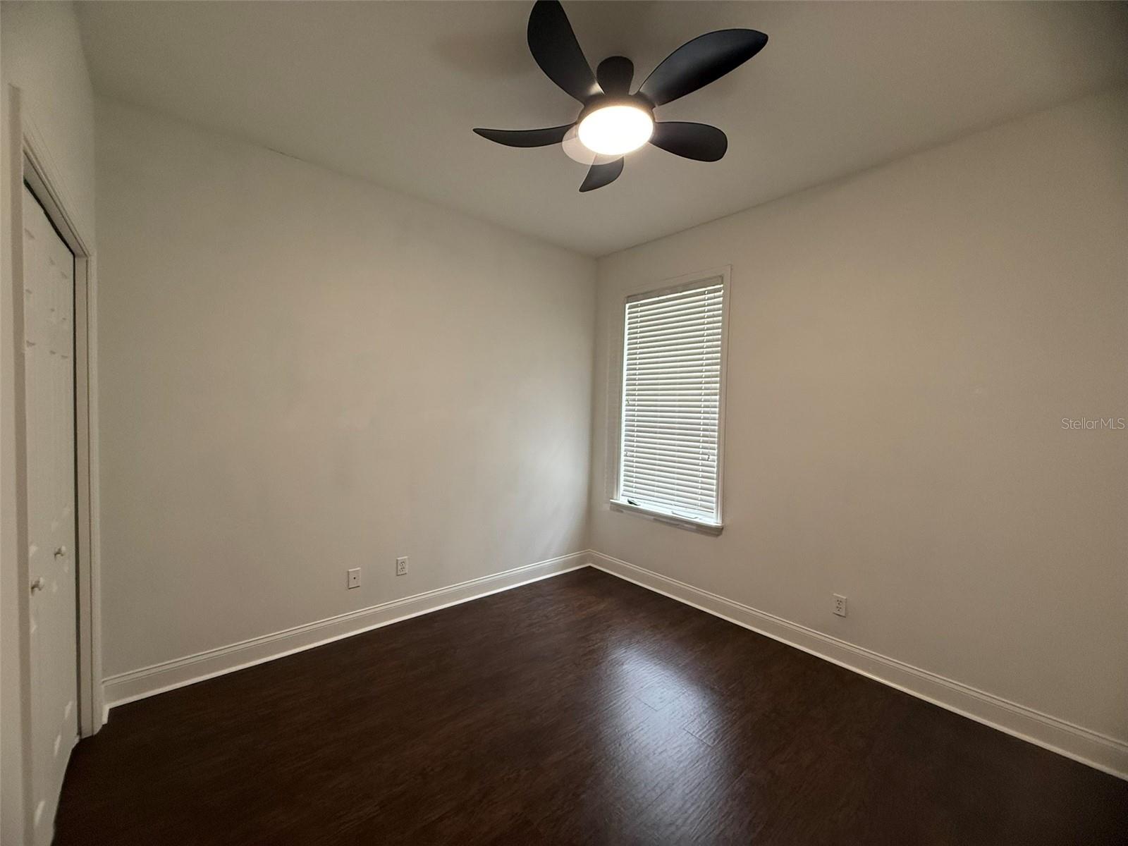 COUNTRY WALK/LK REGION - Residential