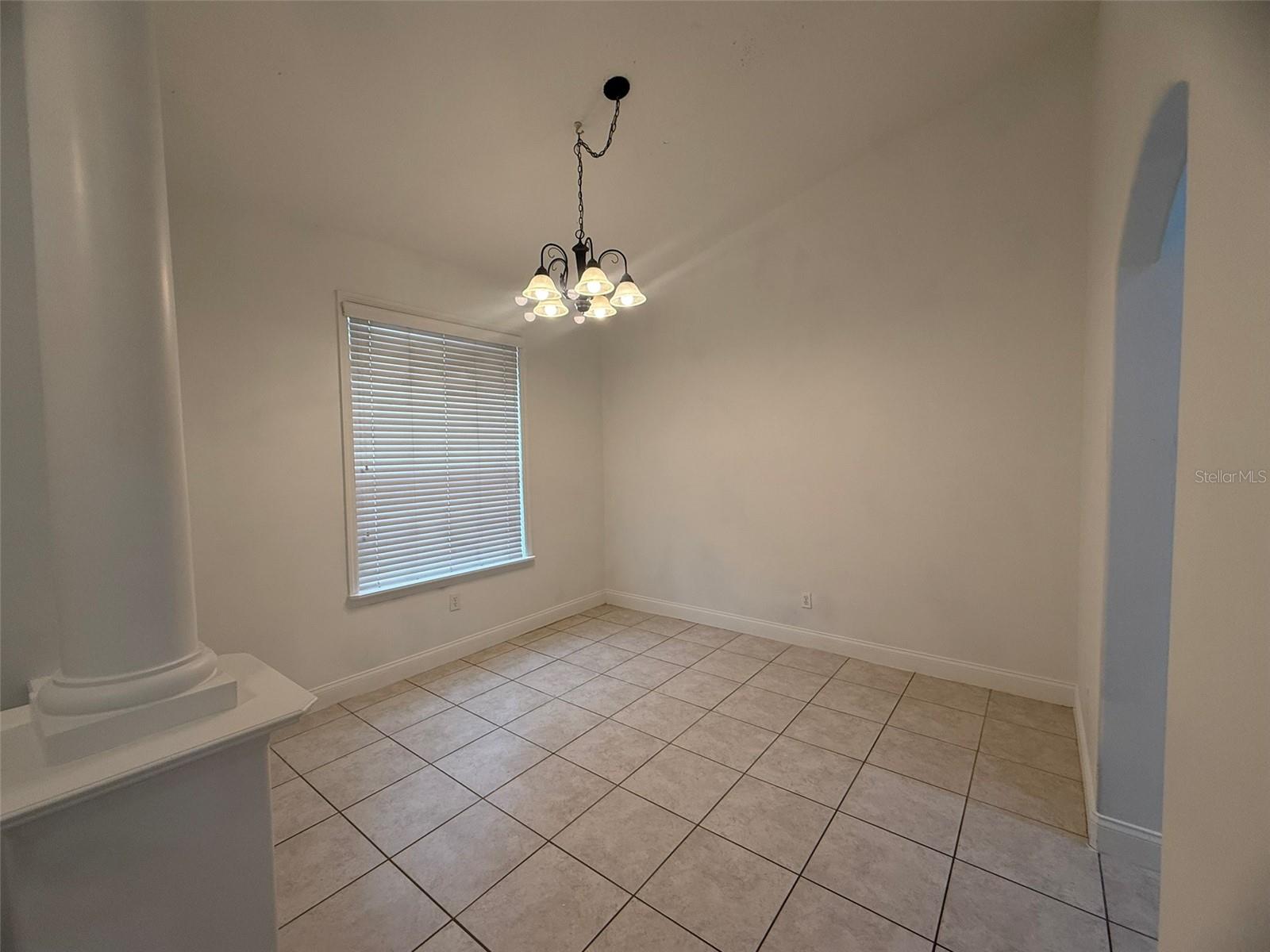 COUNTRY WALK/LK REGION - Residential