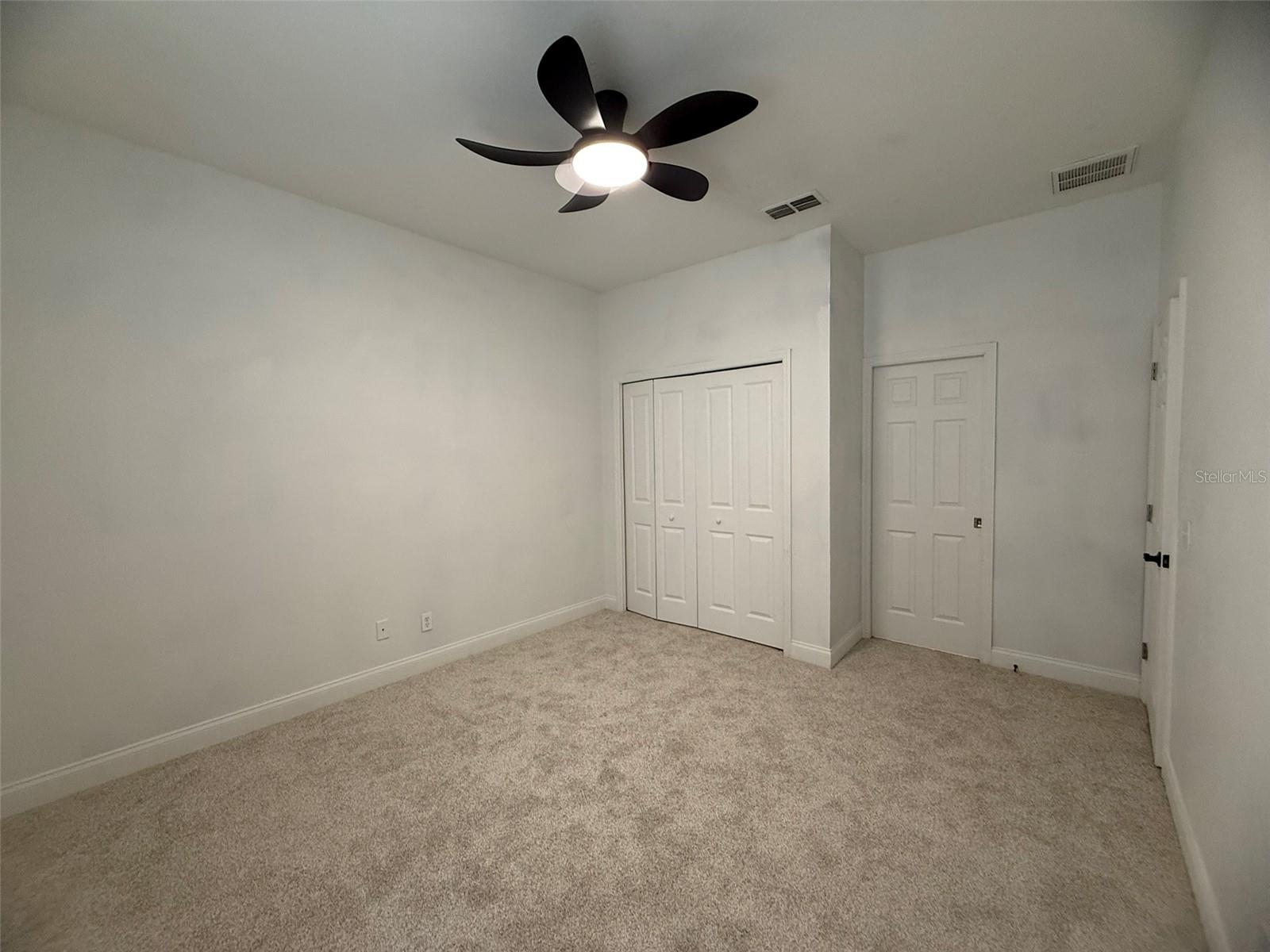 COUNTRY WALK/LK REGION - Residential