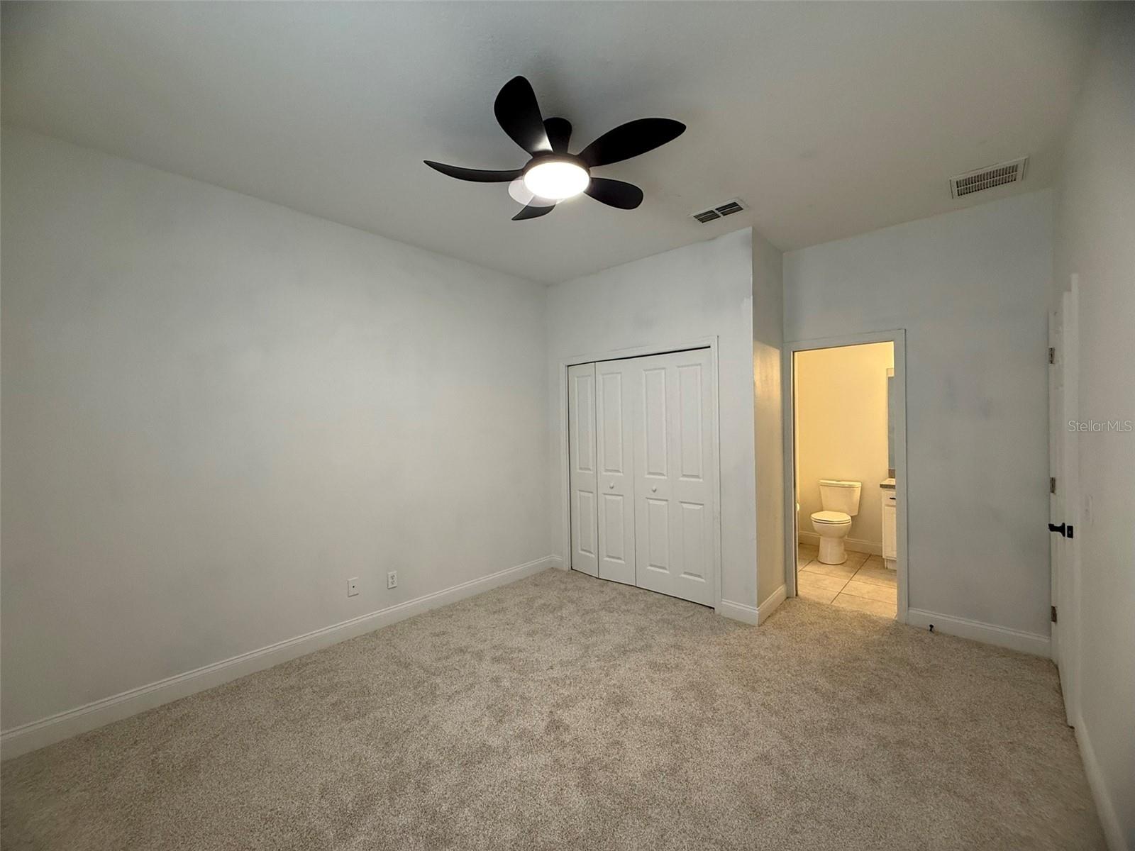 COUNTRY WALK/LK REGION - Residential