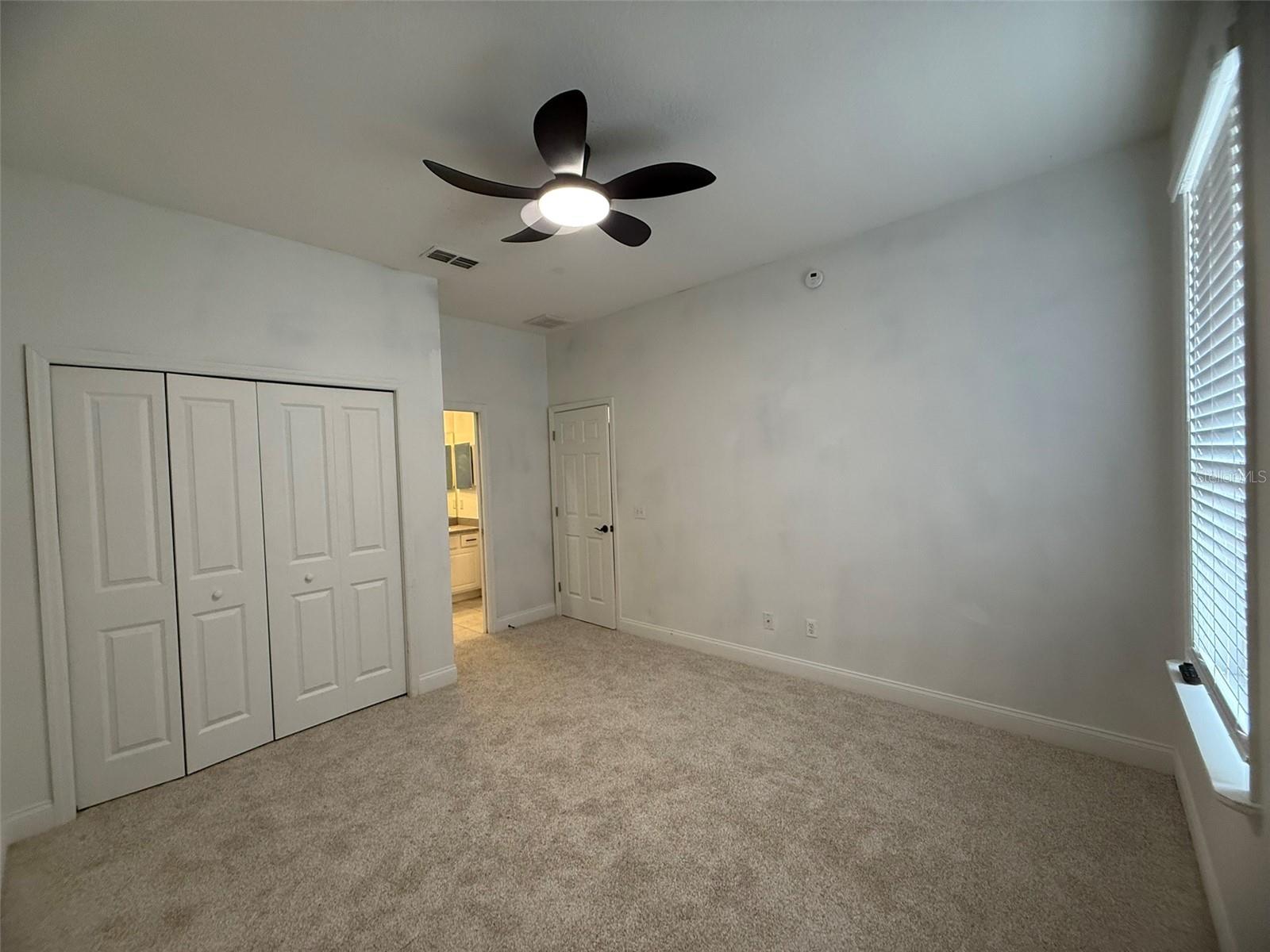 COUNTRY WALK/LK REGION - Residential