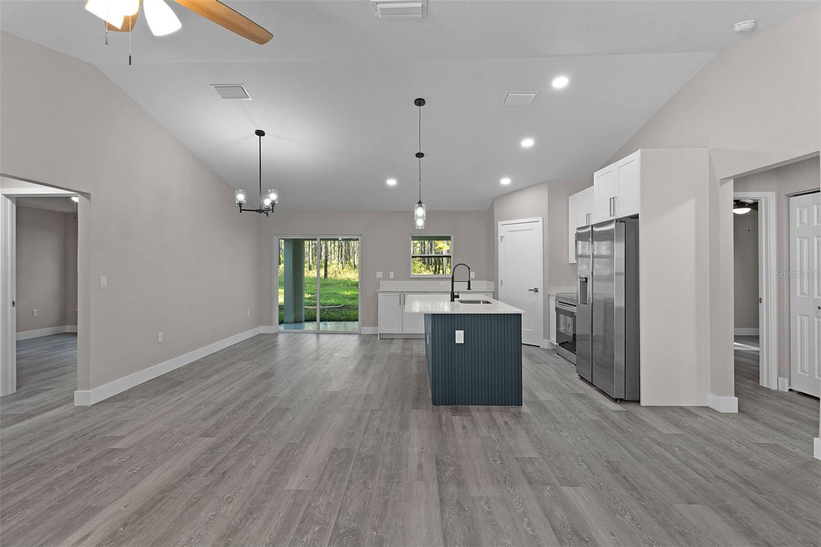 SILVER SPGS SHORES UN #35 - Residential