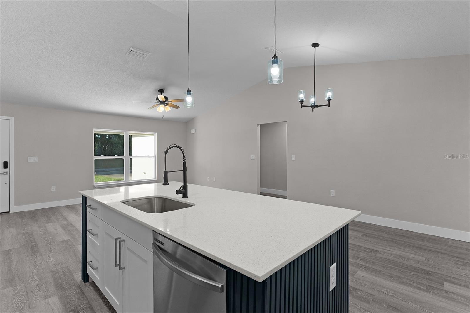 SILVER SPGS SHORES UN #35 - Residential