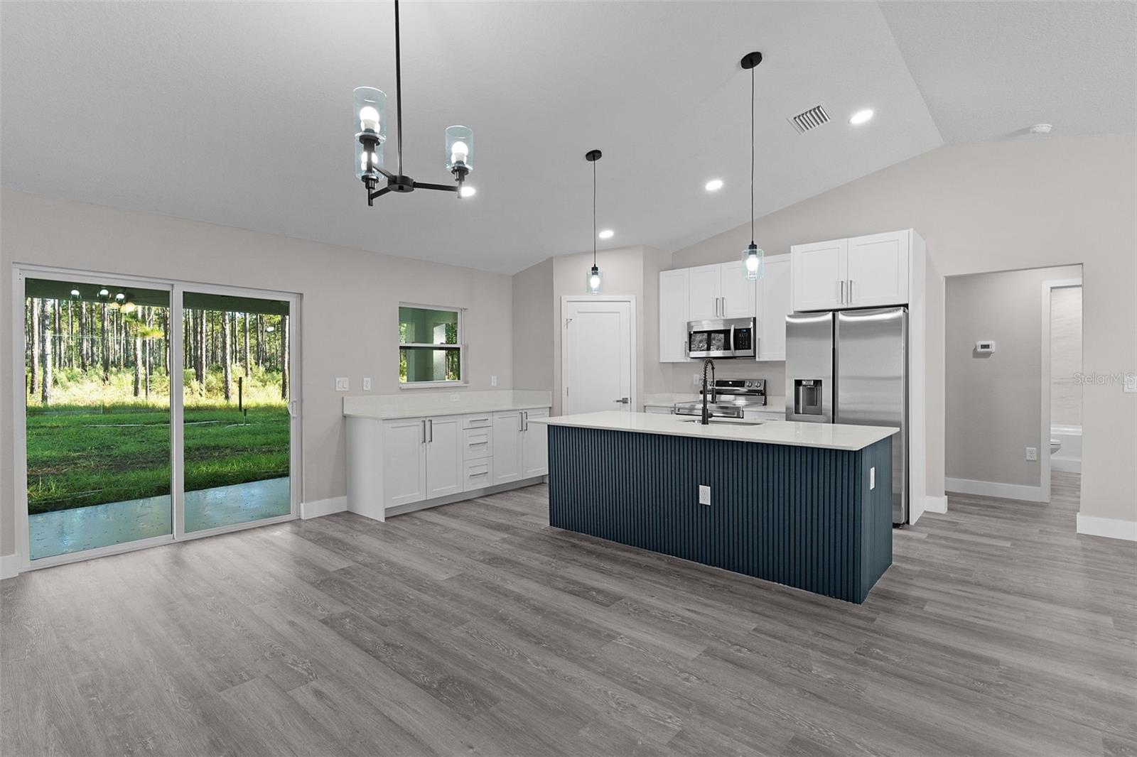 SILVER SPGS SHORES UN #35 - Residential