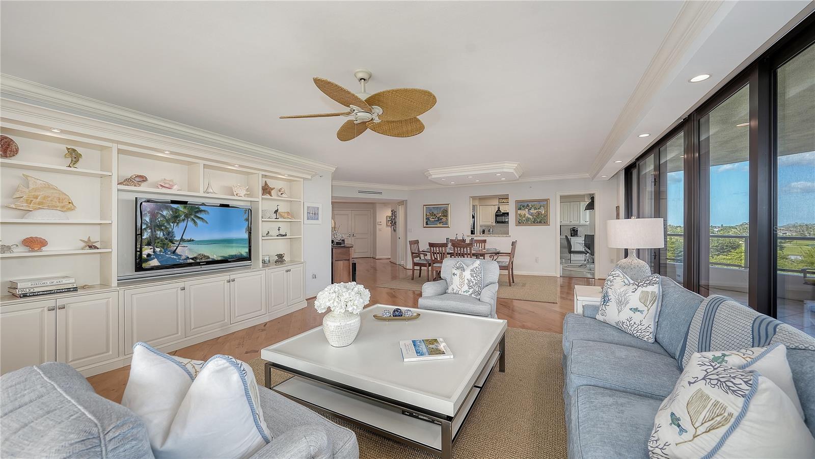 565 SANCTUARY DRIVE B506