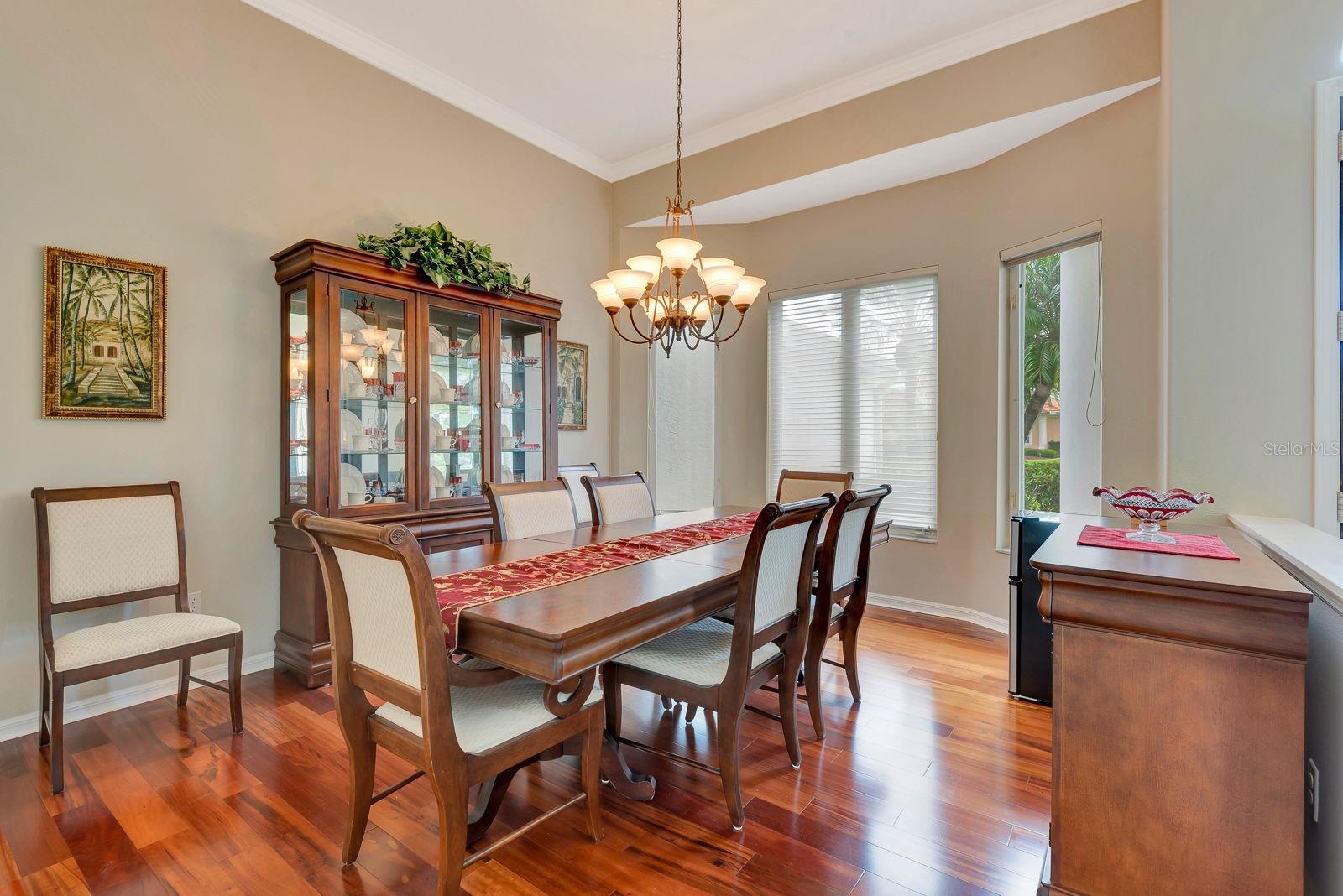 10005 CHERRY HILLS AVENUE CIRCLE