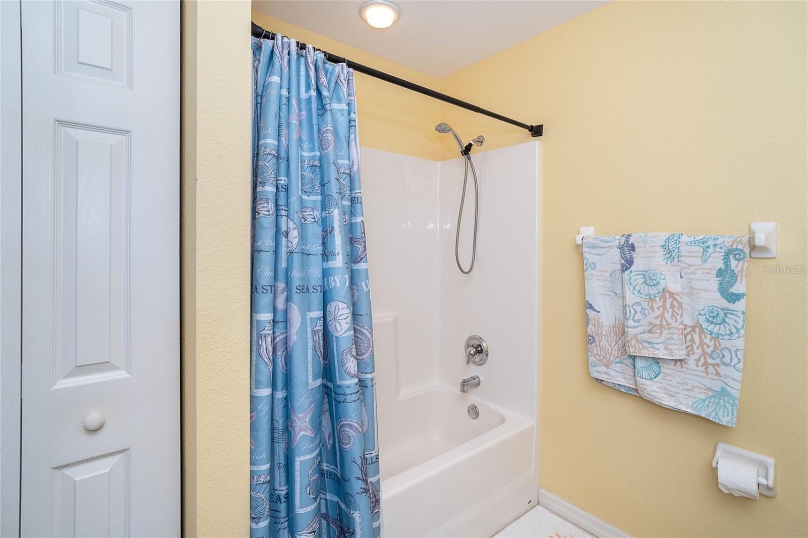 FIDDLERS GREEN NATURE TRAIL BL - Residential