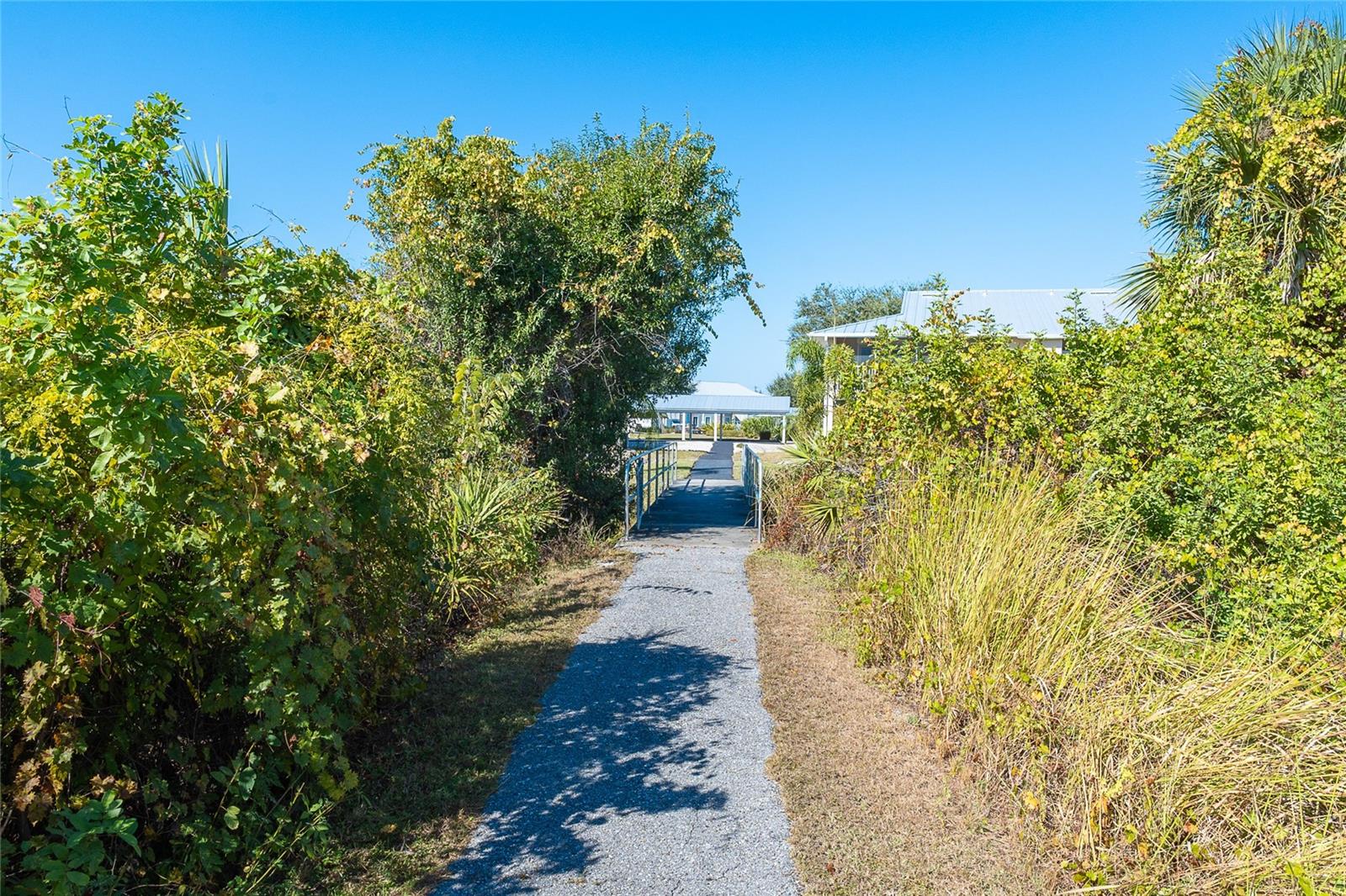FIDDLERS GREEN NATURE TRAIL BL - Residential