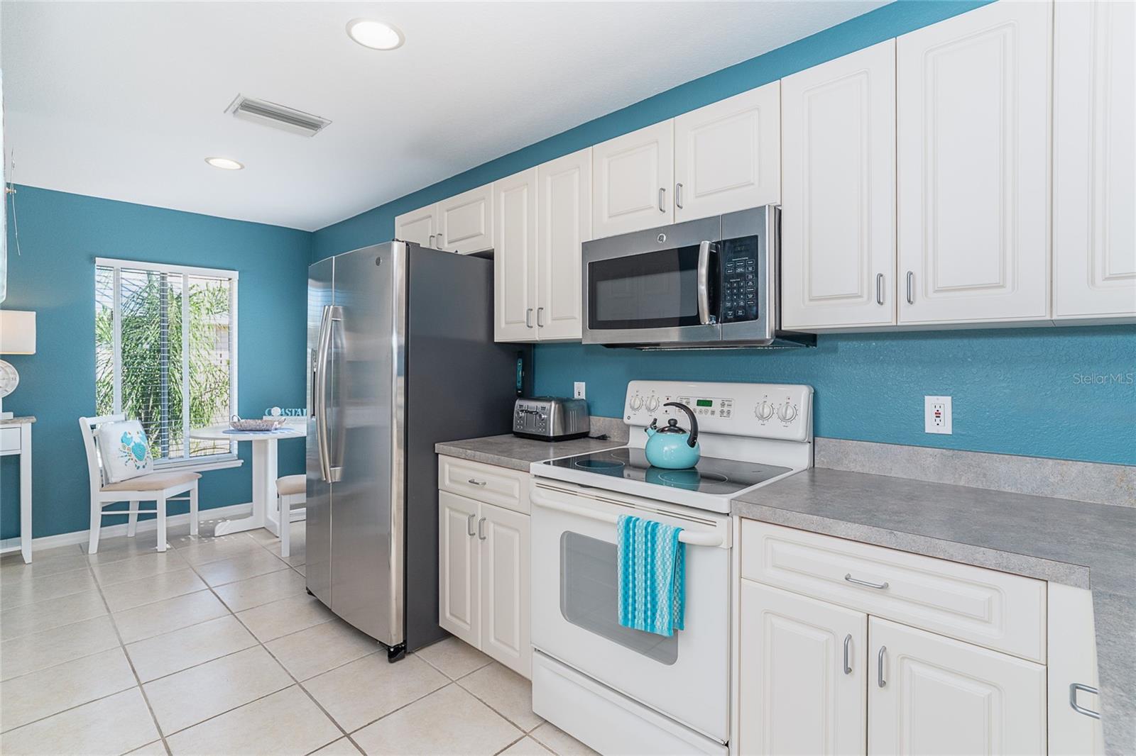 FIDDLERS GREEN NATURE TRAIL BL - Residential