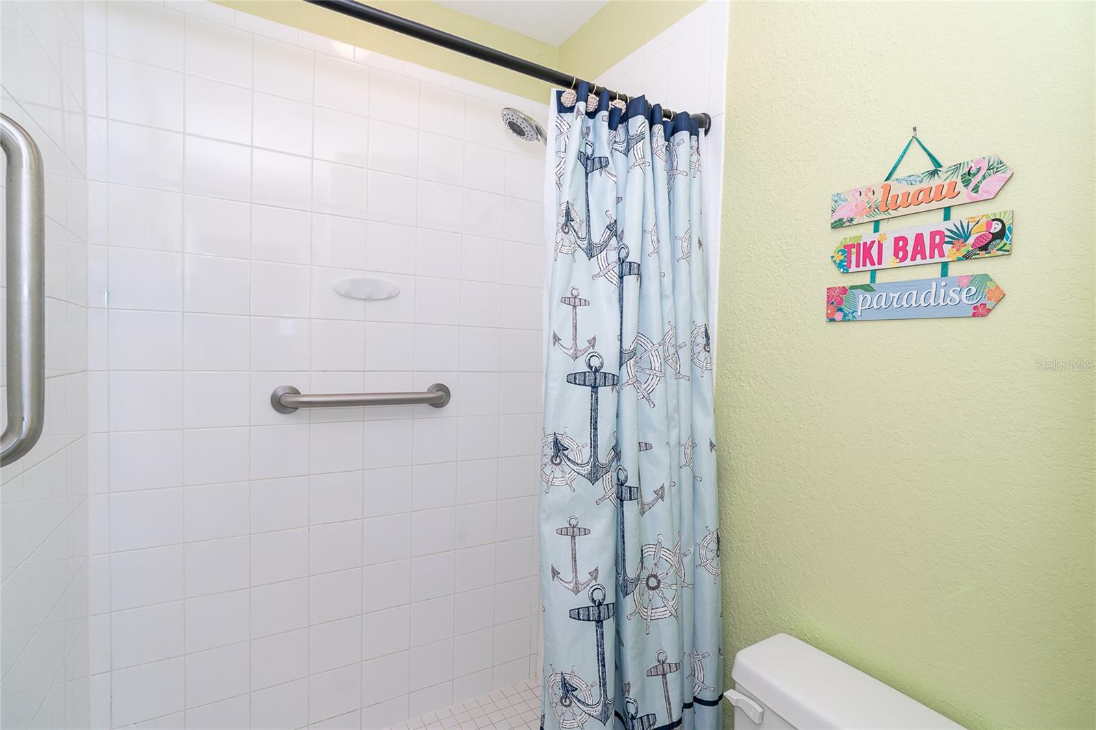 FIDDLERS GREEN NATURE TRAIL BL - Residential