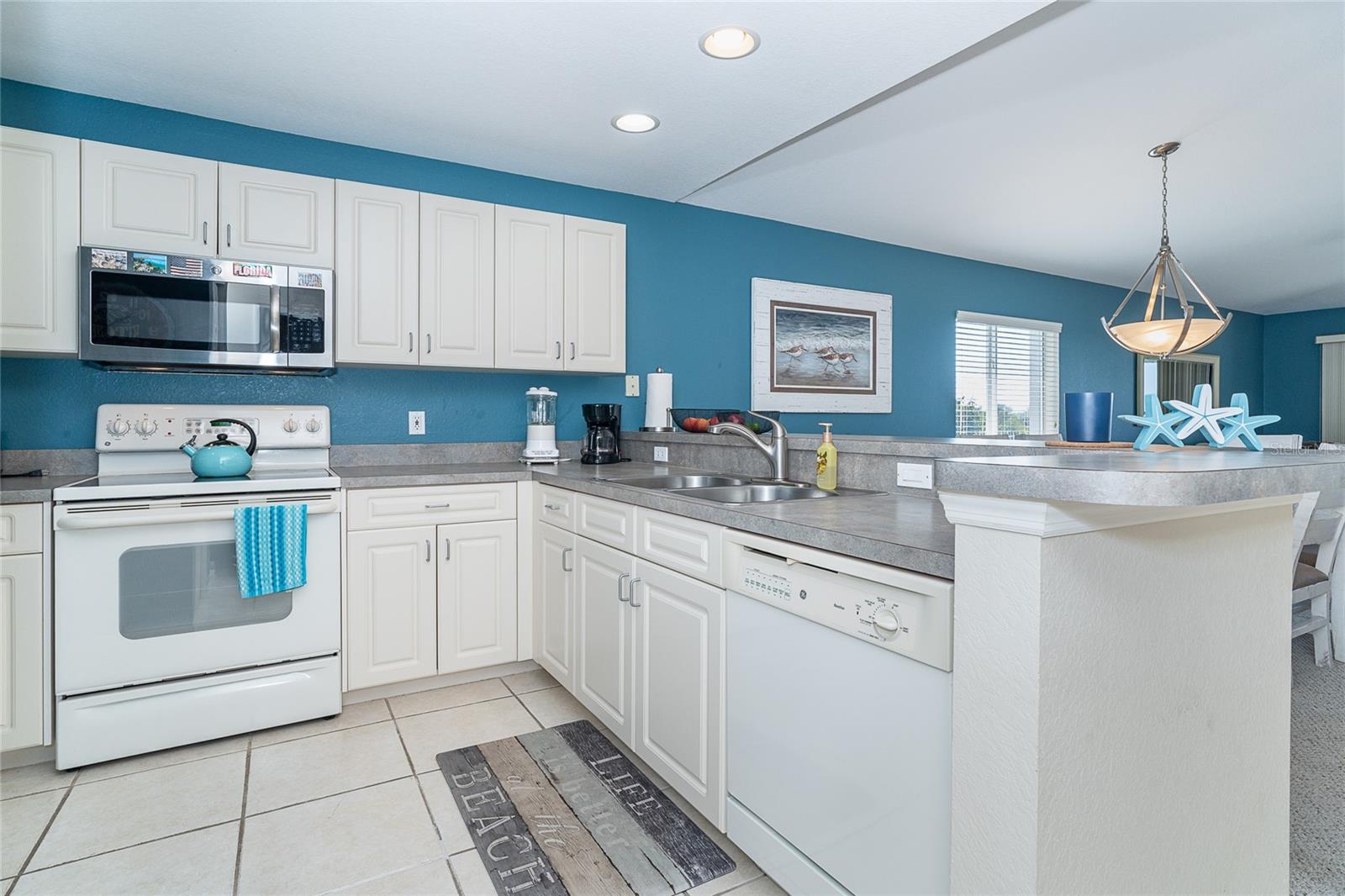 FIDDLERS GREEN NATURE TRAIL BL - Residential