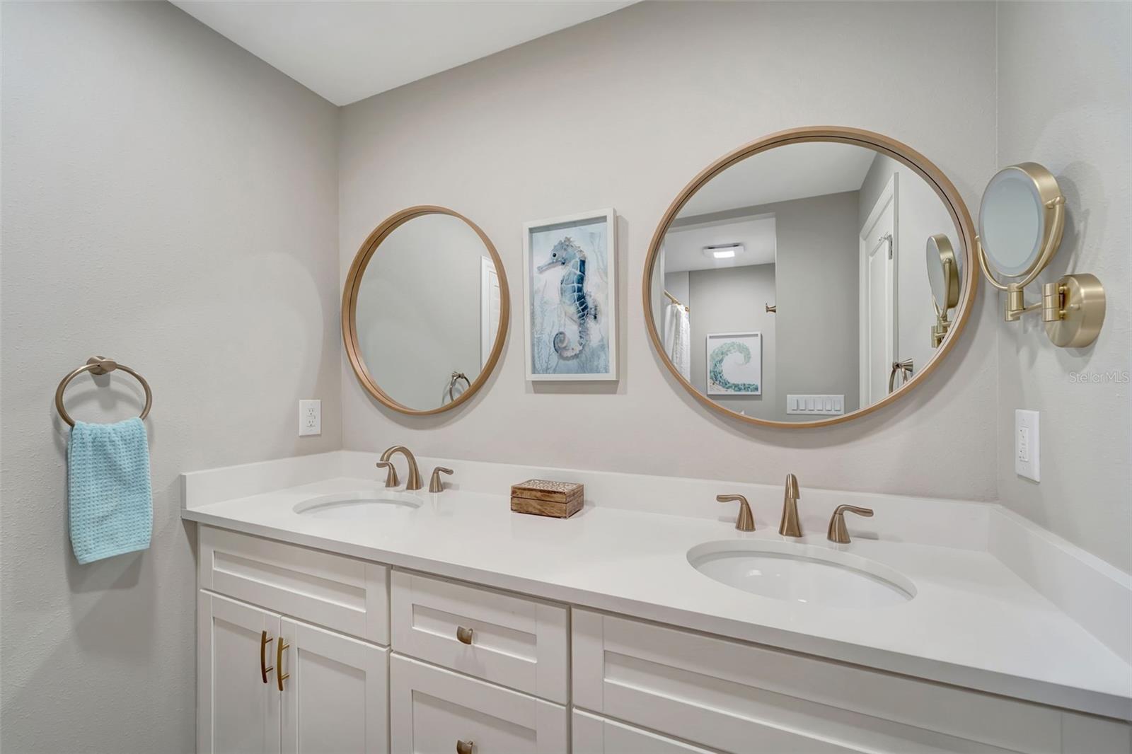 VILLAGE IN THE PINES NOR - Residential