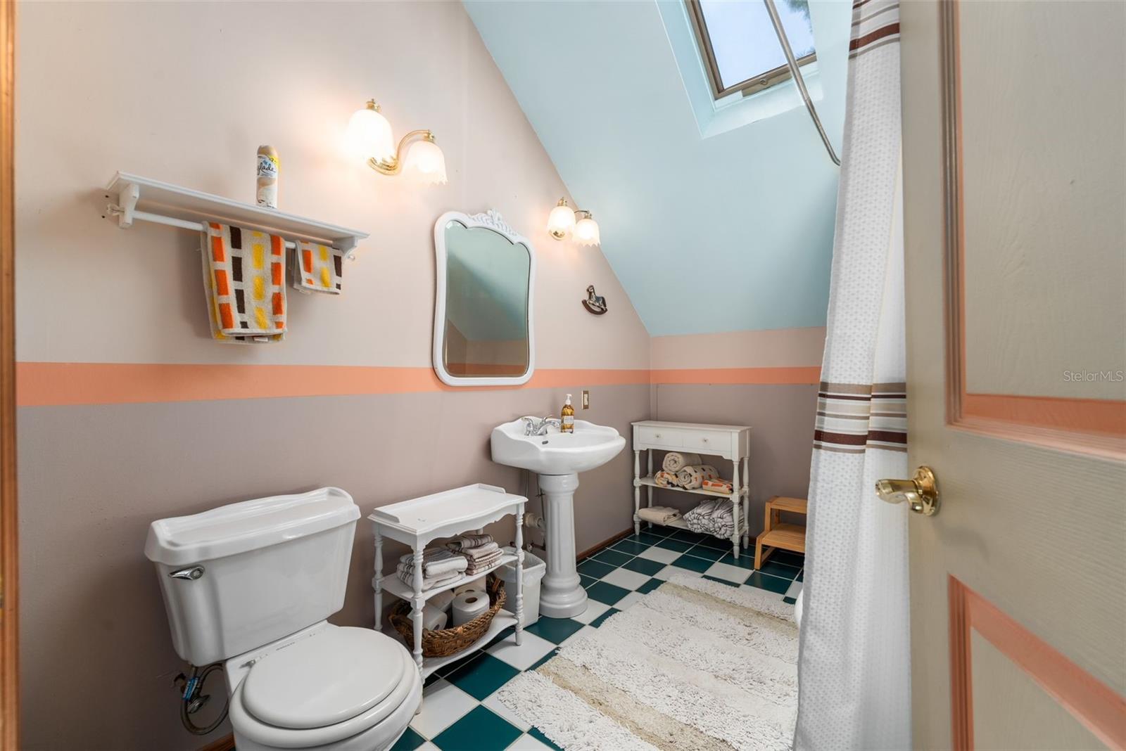 TRIPLE CROWN FARMS - Residential